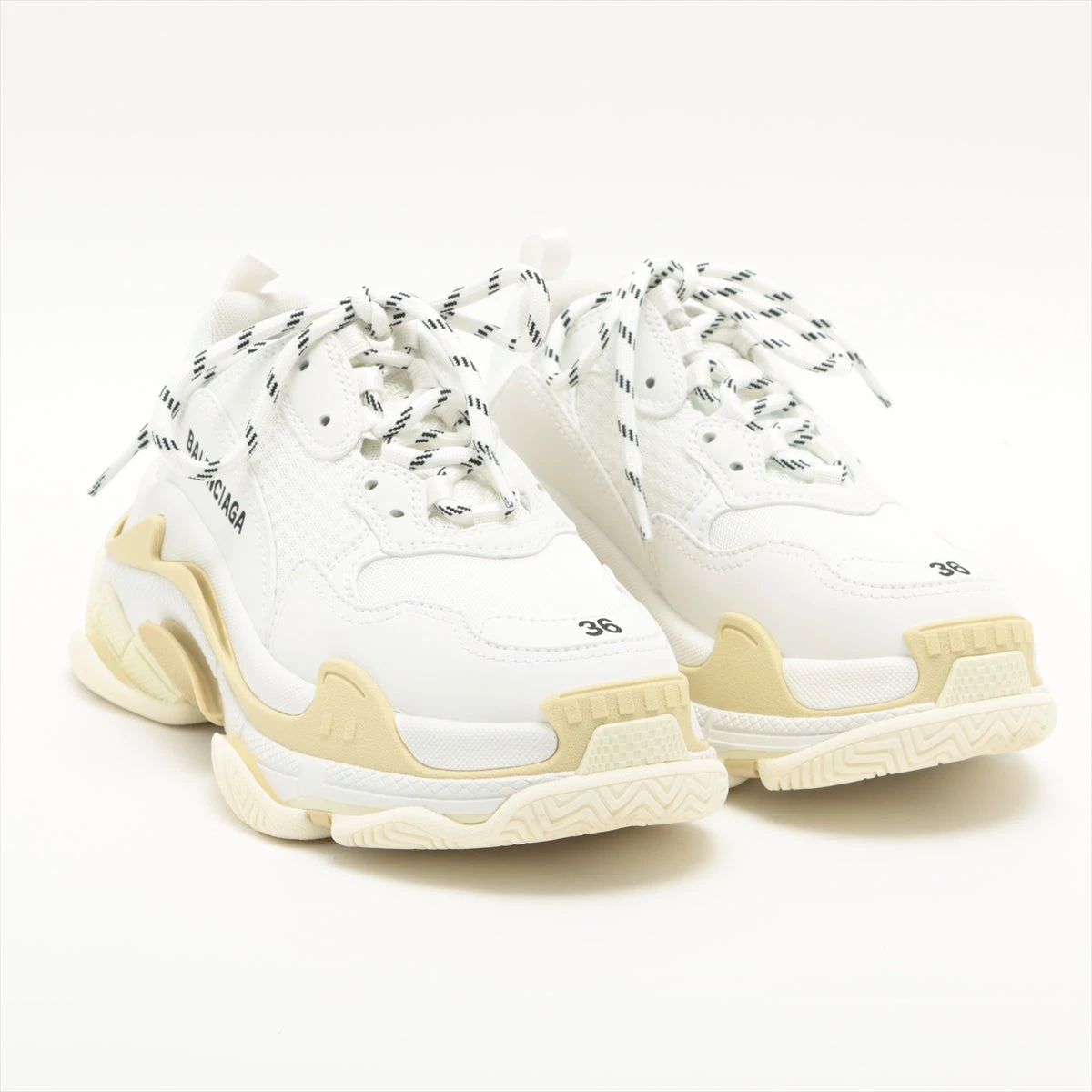 BALENCIAGA トリプルS モールドスニーカー ベージュ 大人気 新色【BALENCIAGA】トリプル S スニーカー ベージュ (BALENCIAGA