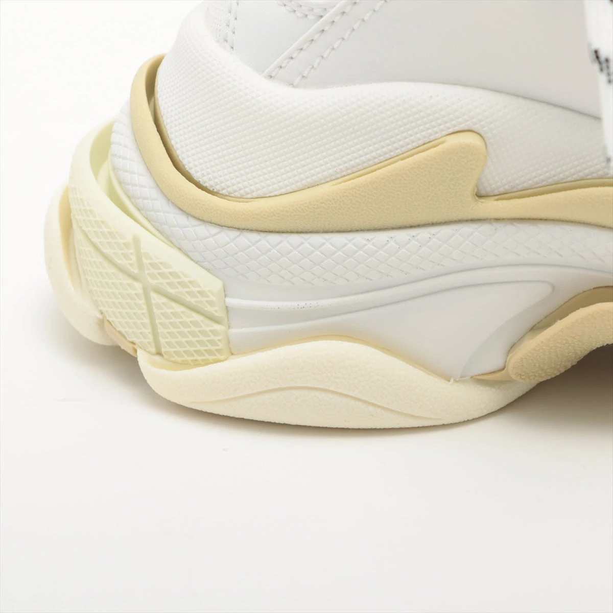 美品　バレンシアガ　スニーカー　triple S ベージュ　36 美品 バレンシアガ トリプルS 36 スニーカー ベージュ 24cm