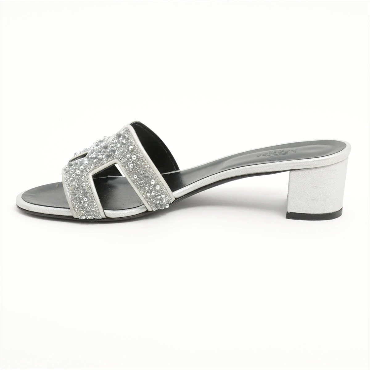 HERMES エルメス サンダル オアジス 白シルバーレザー 38 HERMES エルメス サンダル オアジス Oasis sandal 221001Z