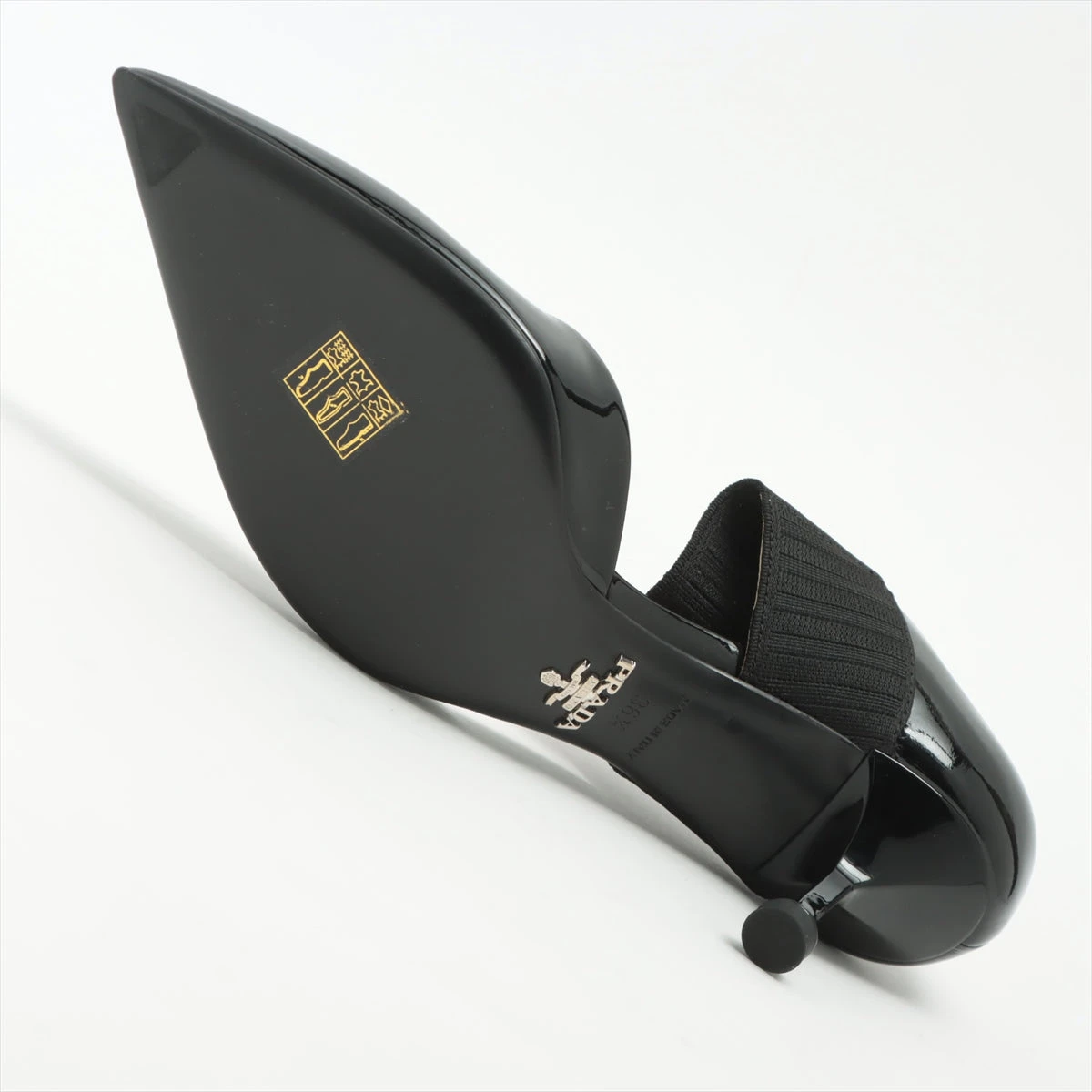 美品 PRADA ブラック ポインテッドトゥパンプス 36 プラダ パテントレザー パンプス 36 1/2 レディース ブラック