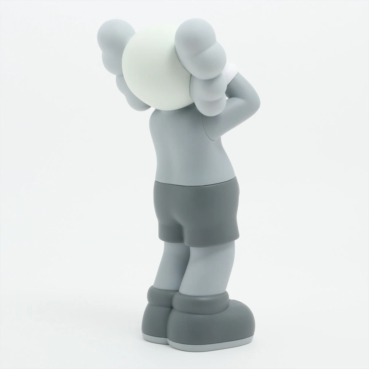 KAWS 置物 プラスチック ブラック AP040888｜中古ブランド品