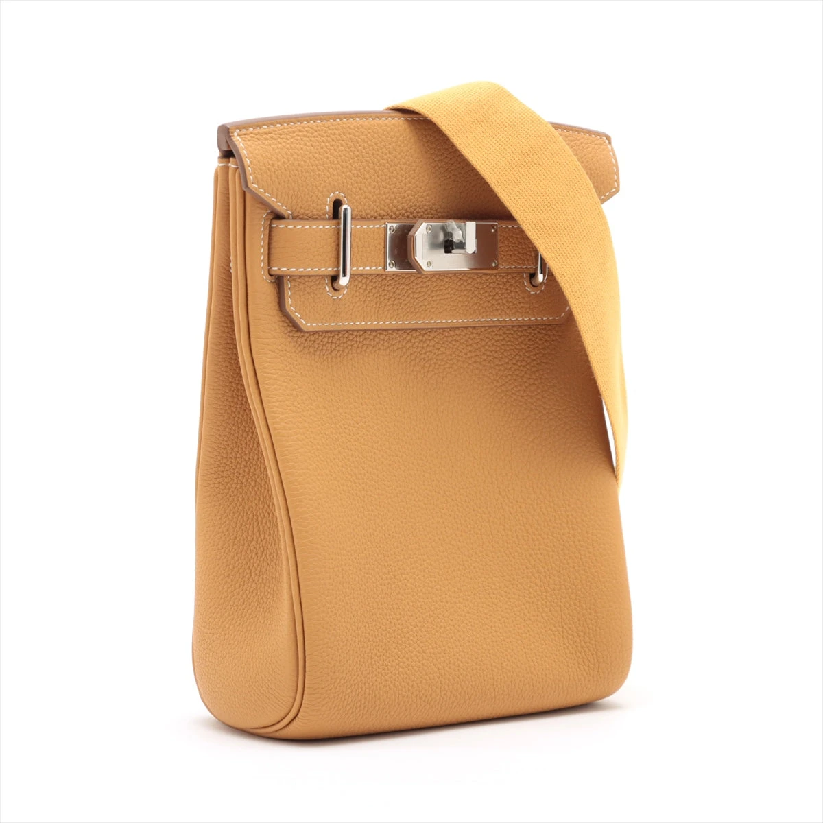 エルメス アッカドPM トゴ ナチュラルサブレ シルバー金具 B エルメス アッカドPM トゴ ナチュラルサブレ シルバー金具 B