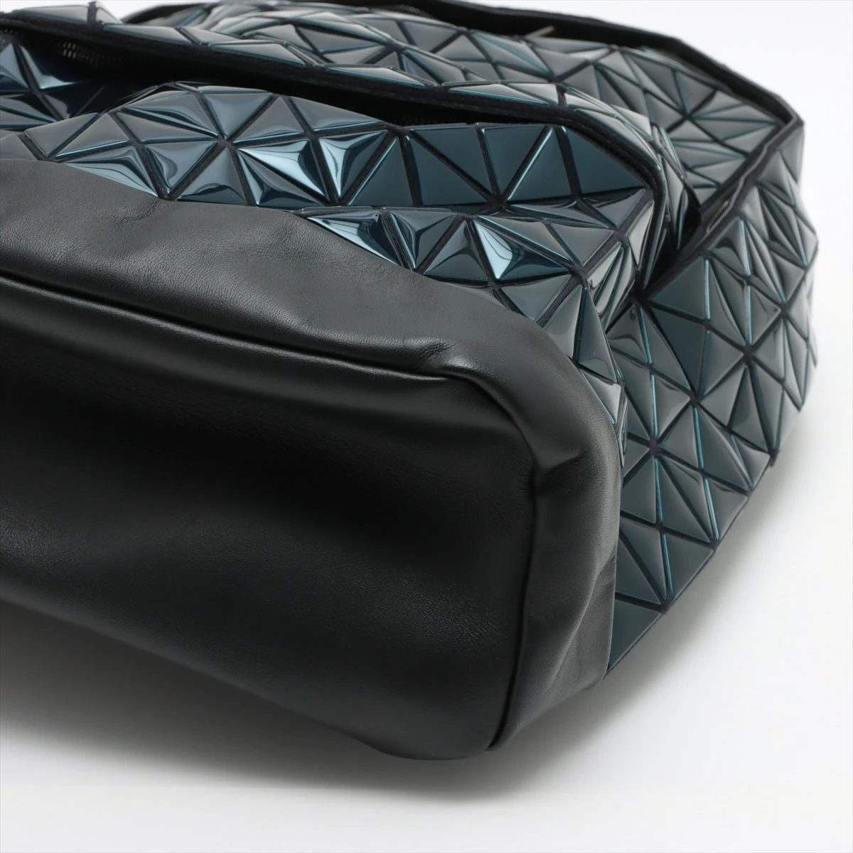 イッセイミヤケ バオバオ バックパック/リュック ネイビー A2122216