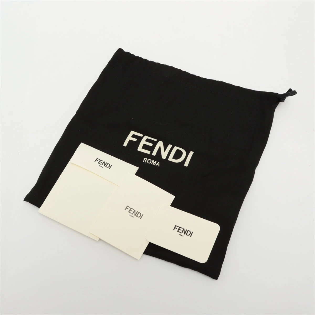 フェンディ 8BS004 カーフレザー チェーンショルダーバッグ 楽天市場】フェンディ チェーンウォレット ショルダーバッグ