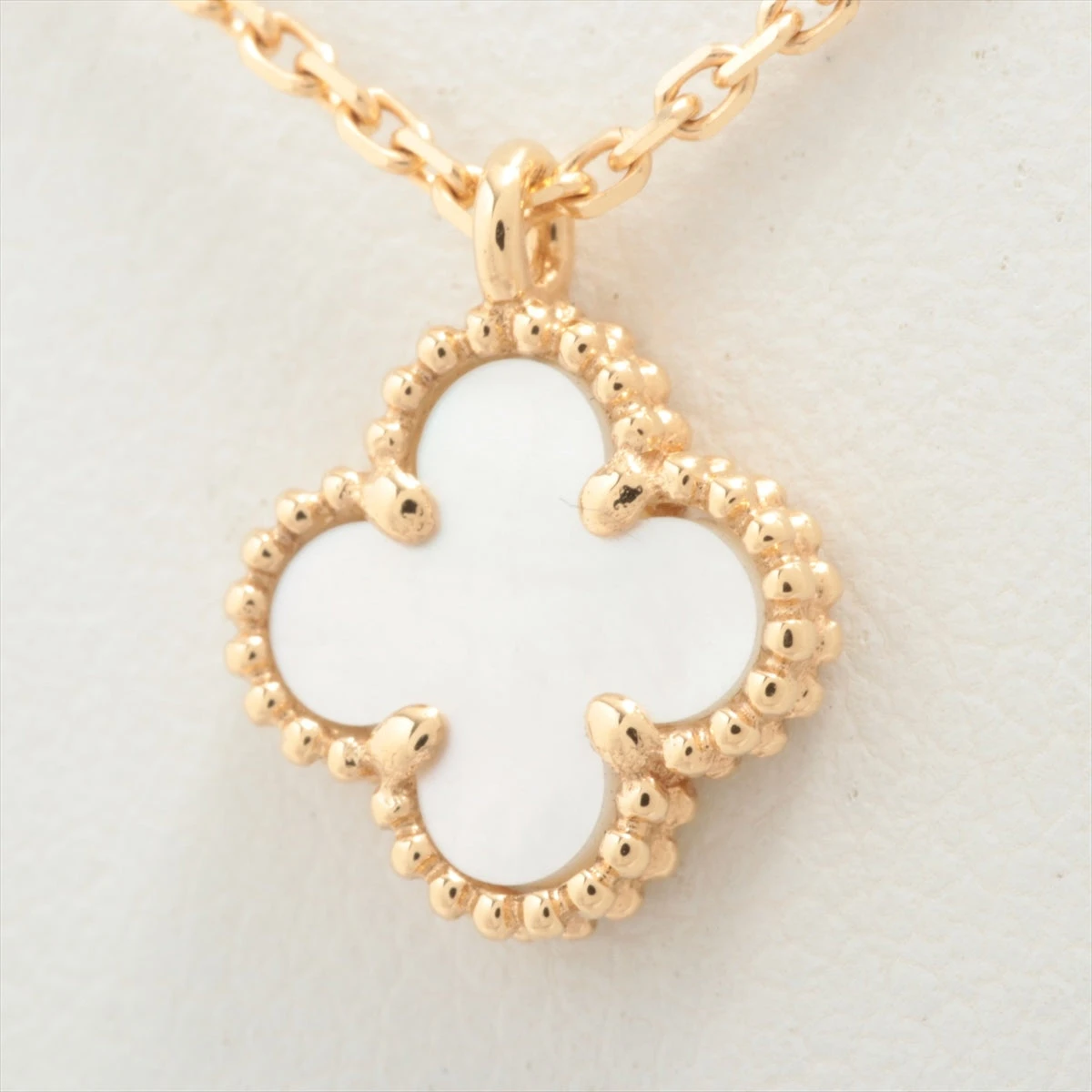 ヴァンクリーフ&アーペル スウィートアルハンブラ シェル