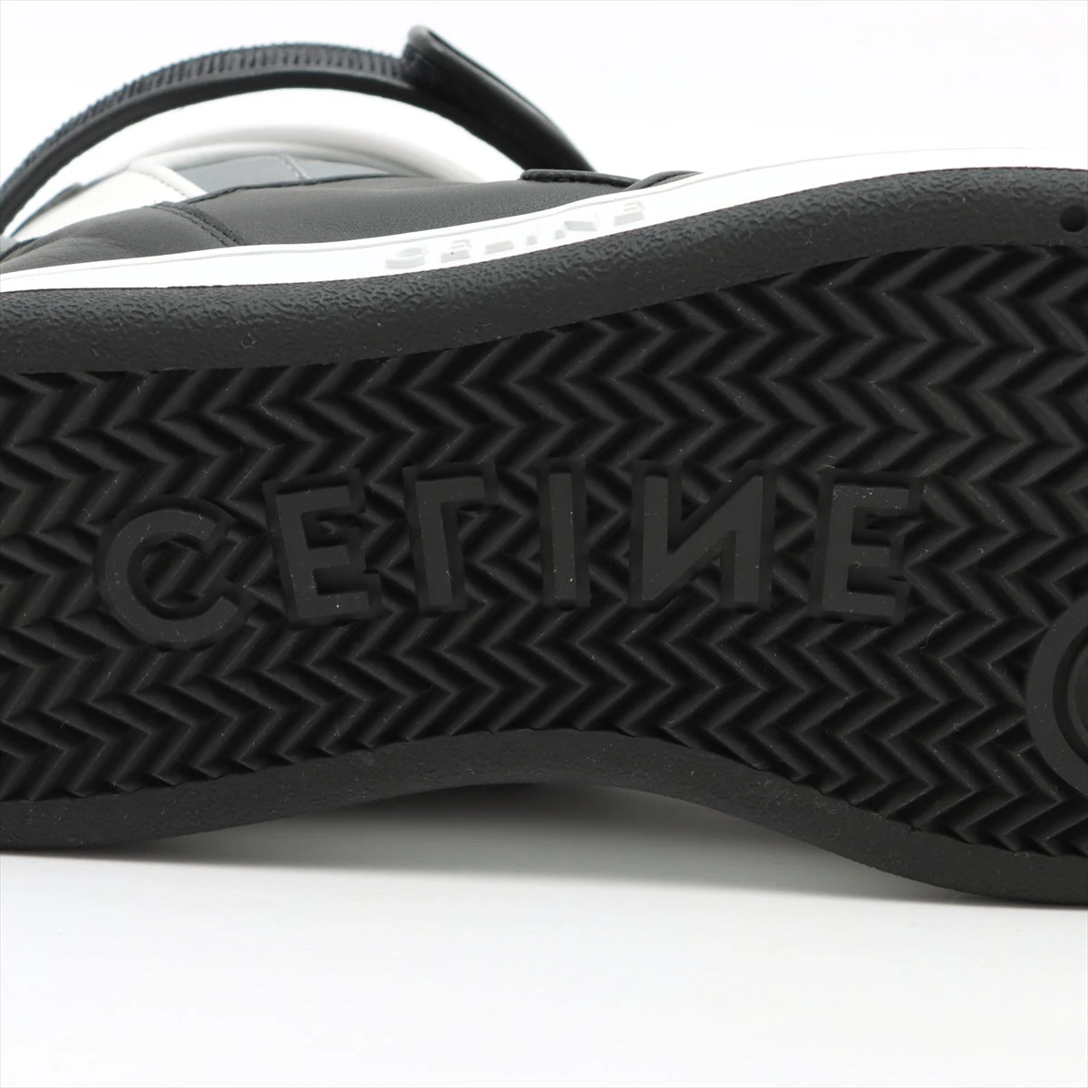★関税込み★【CELINE】CT-05 レザーハイカットスニーカー 国内発送】CELINE CT-05 レザーハイカットスニーカー 靴・ブーツ