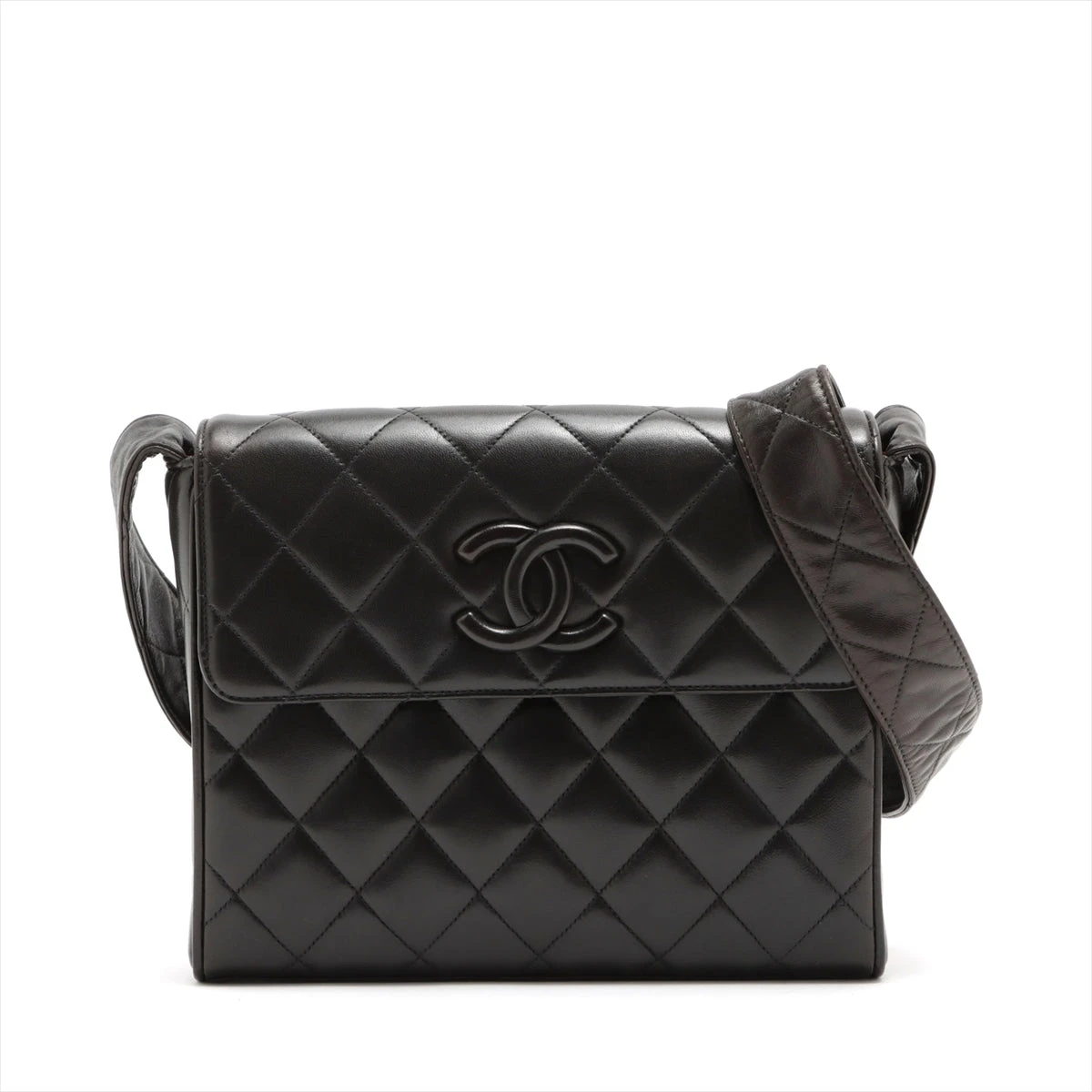 シャネル マトラッセ ラムスキン ショルダーバッグ ブラック ゴールド  