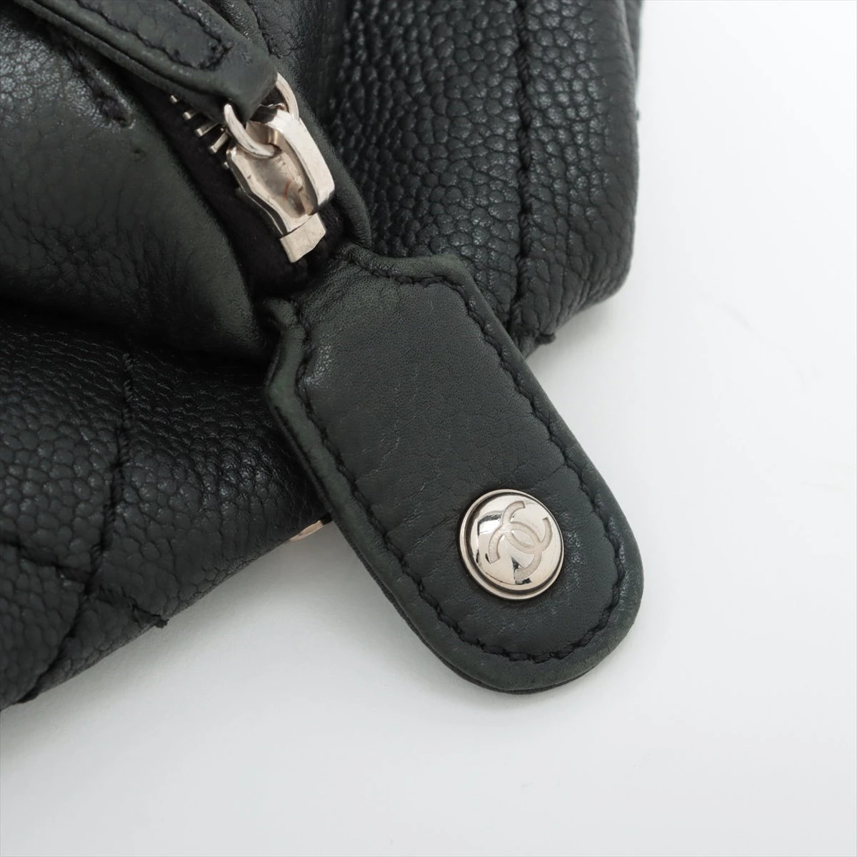 シャネル ワイルドステッチ キャビアスキン チェーンショルダーバッグ