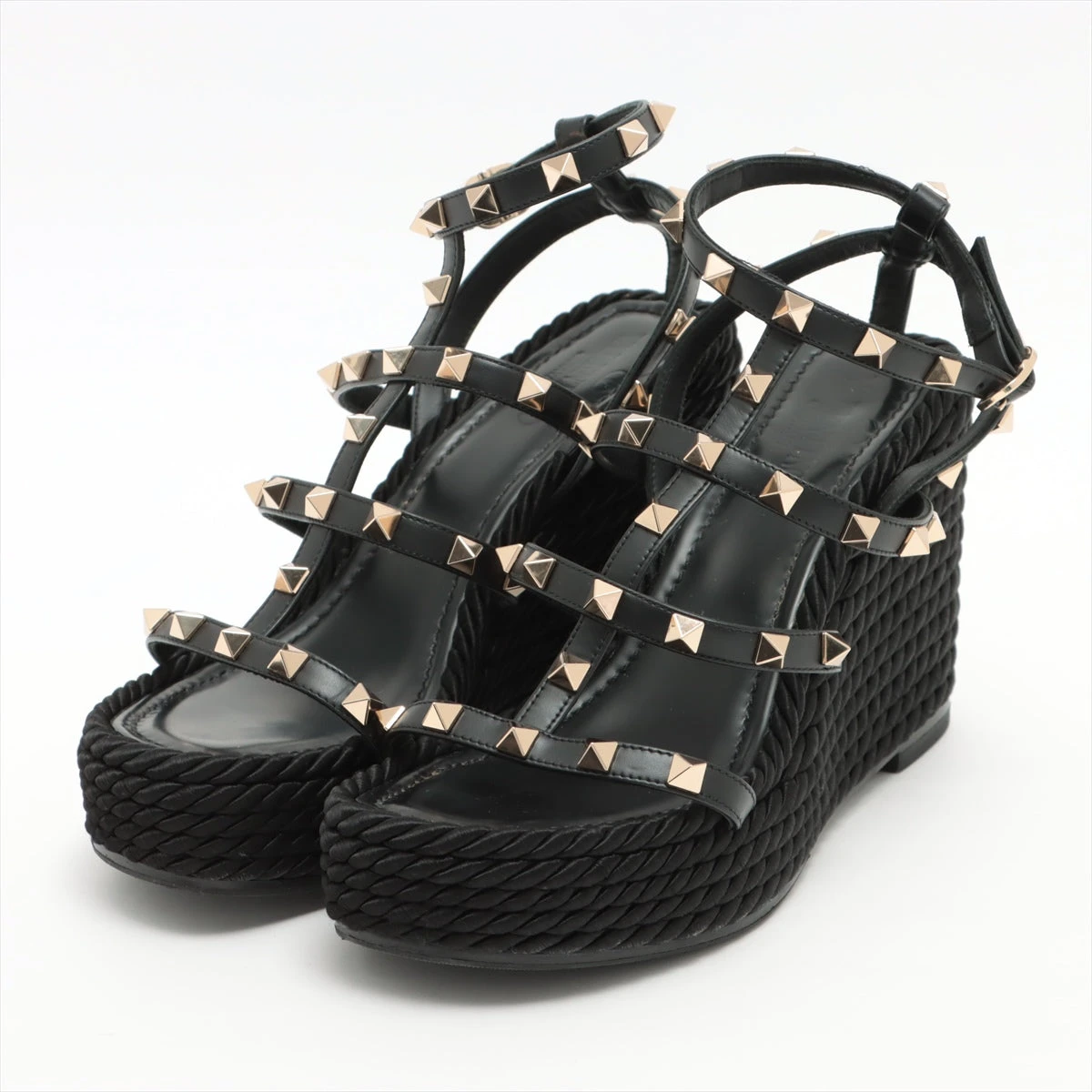 Valentino Garavani☆関税込☆ロックスタッドレザーサンダル ロックスタッドレザーサンダル | WE IN STYLE