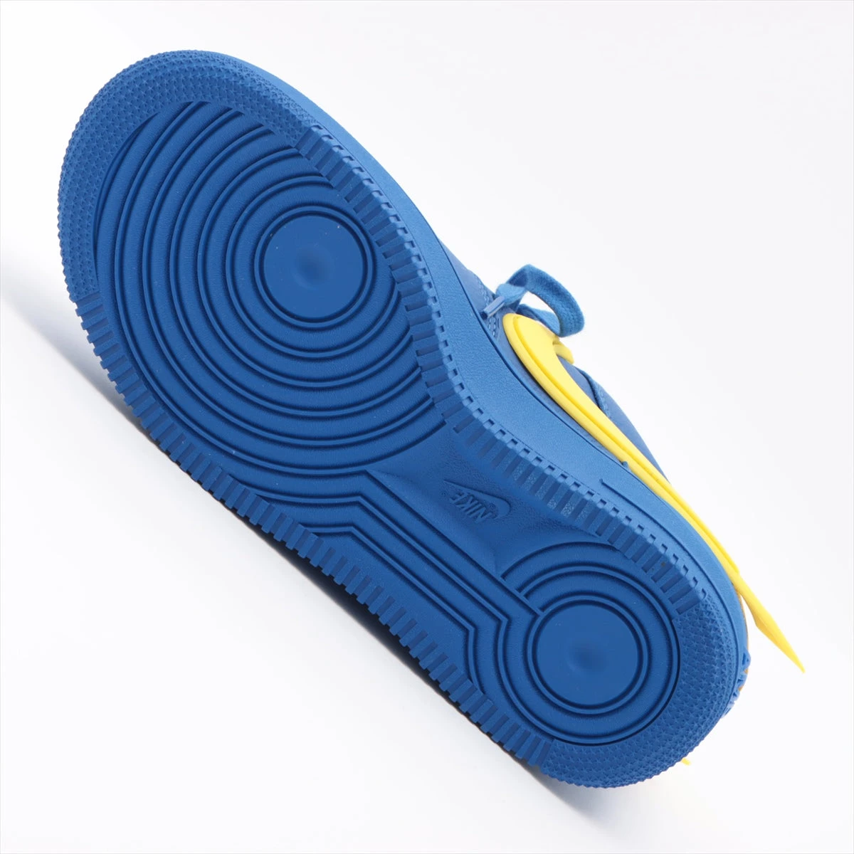 NIKE AMBUSH ブルー/イエロー スニーカー 中古・古着通販】NIKE (ナイキ) AMBUSH (アンブッシュ