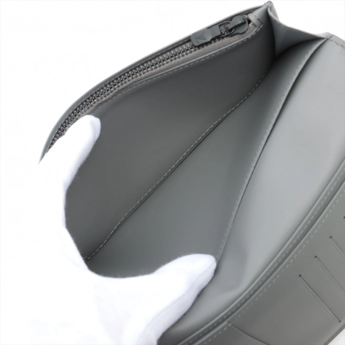 25年 現行 未使用級⭐️ルイヴィトン モノグラムシャドウ ブラザ グレー 長財布 25年 現行 未使用級 ルイヴィトン モノグラムシャドウ ブラザ