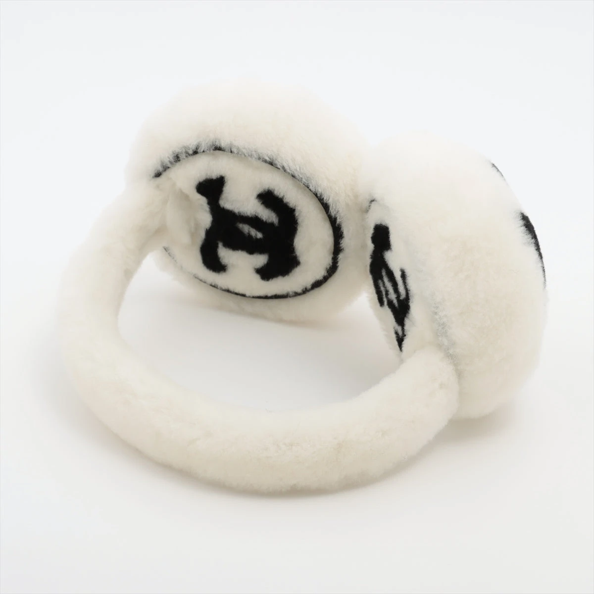 CHANEL - 新品未使用 CHANEL シャネル イヤーマフ ココマーク 耳