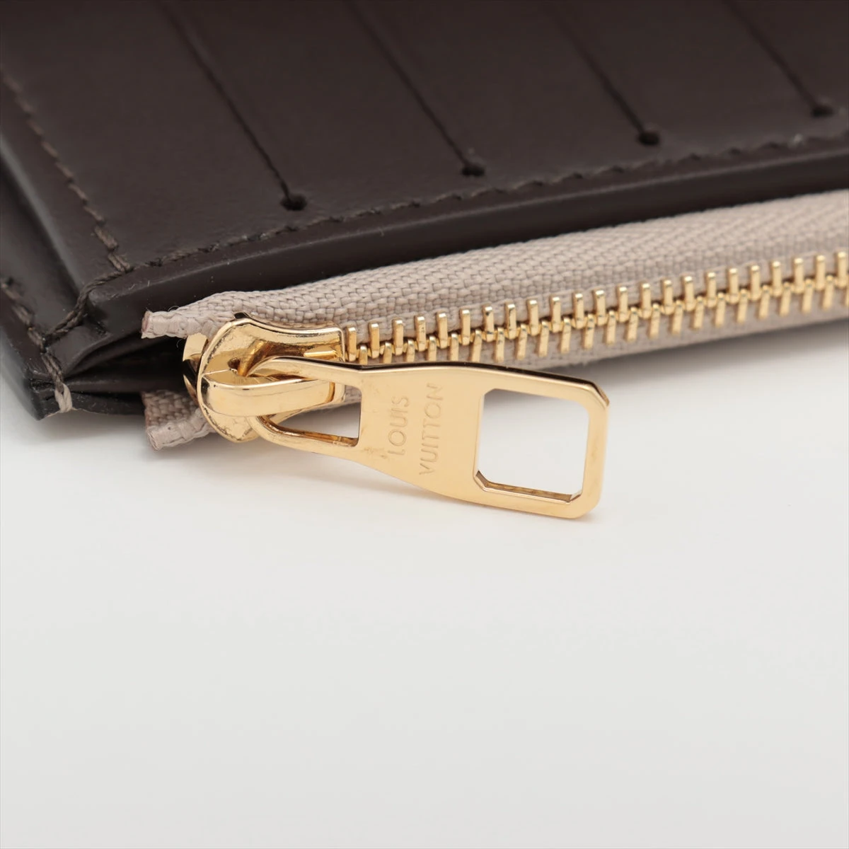 ヴィトン トリヨン ポルトフォイユ・カプシーヌ コンパクト M62159 