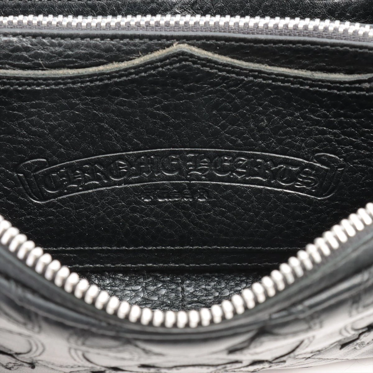 クロムハーツ セメタリークロス レザー ラウンドジップウォレット