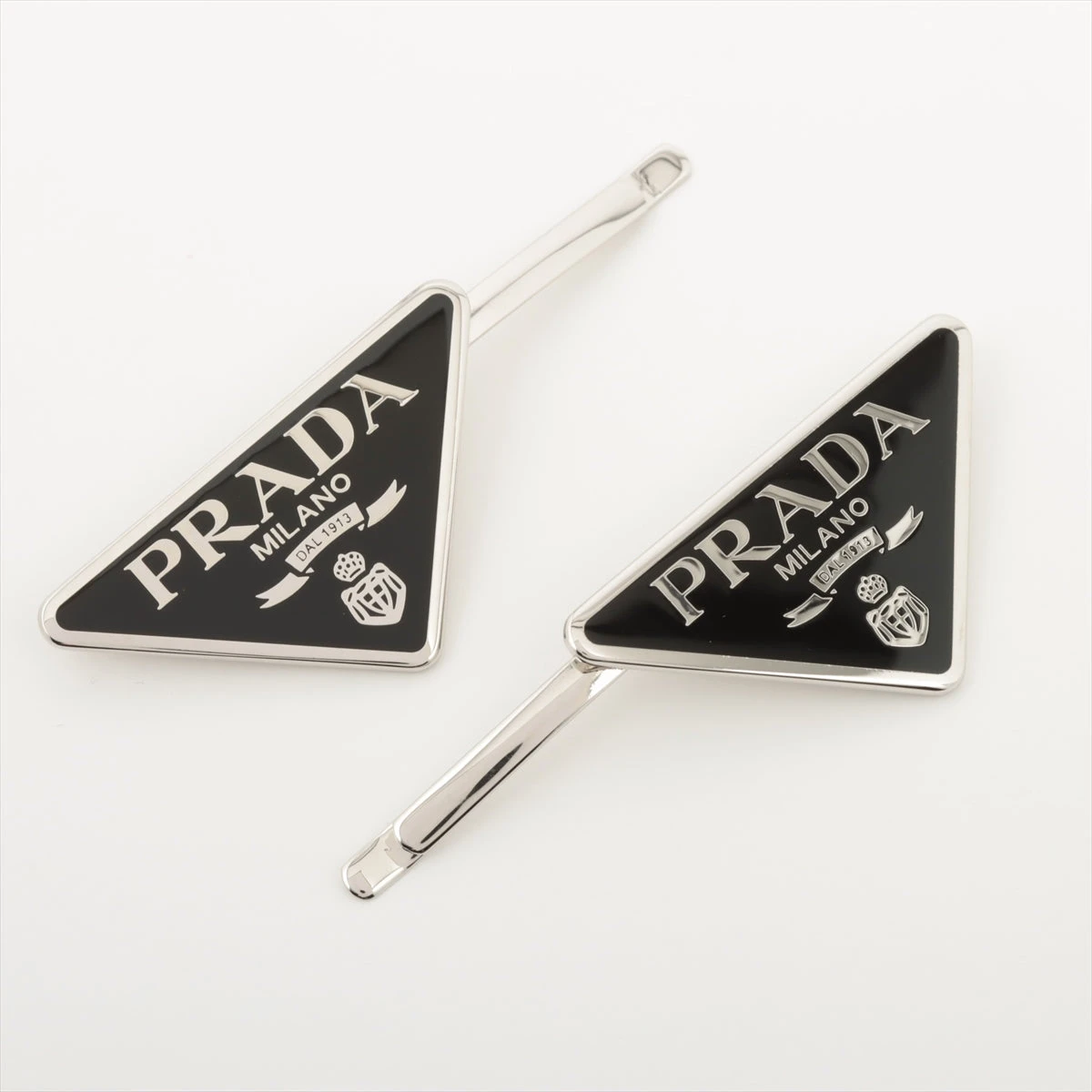 PRADA】プラダ 人気 ロゴ メタル ヘアクリップ ヘアピン (PRADA