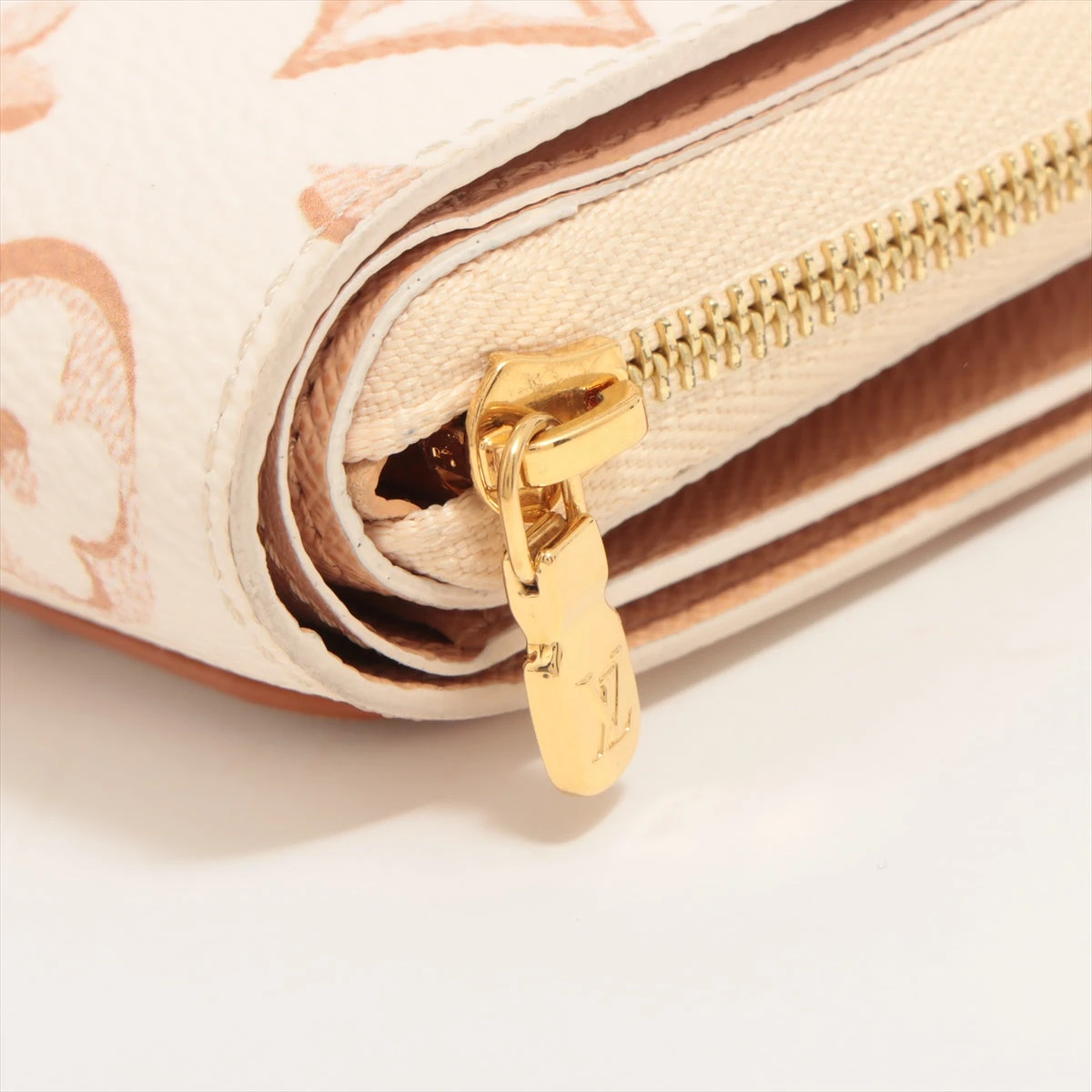 ヴィトン フォール フォー ユー ポルトフォイユ ルー M81527