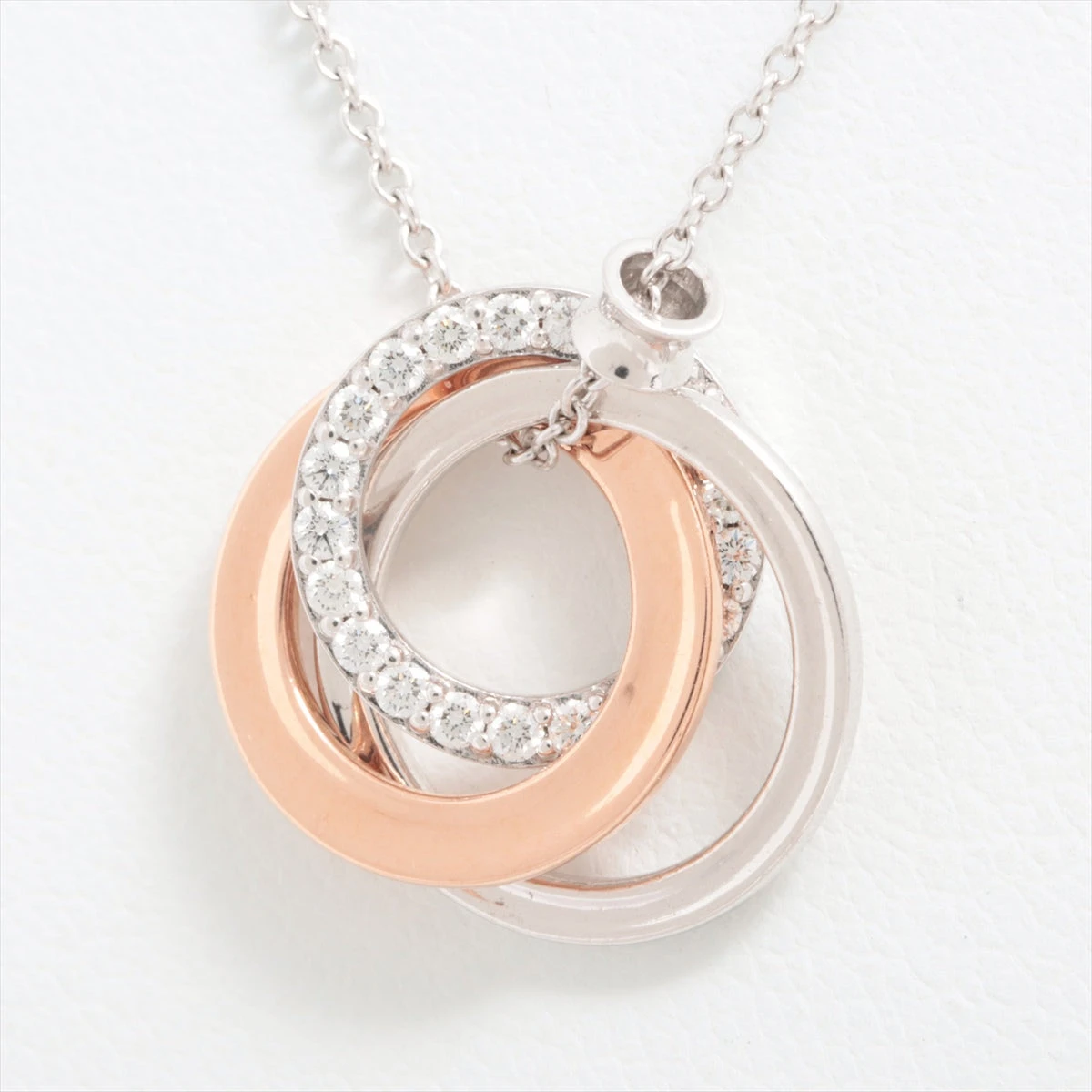 ティファニー トリプルインターロッキングサークル ダイヤ