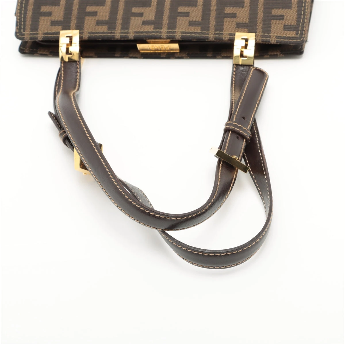 フェンディ ショルダーバッグ メッセンジャー ズッカ キャンバス ブラック FENDI】フェンディ『ズッカ柄 メッセンジャーバッグ』7VA195