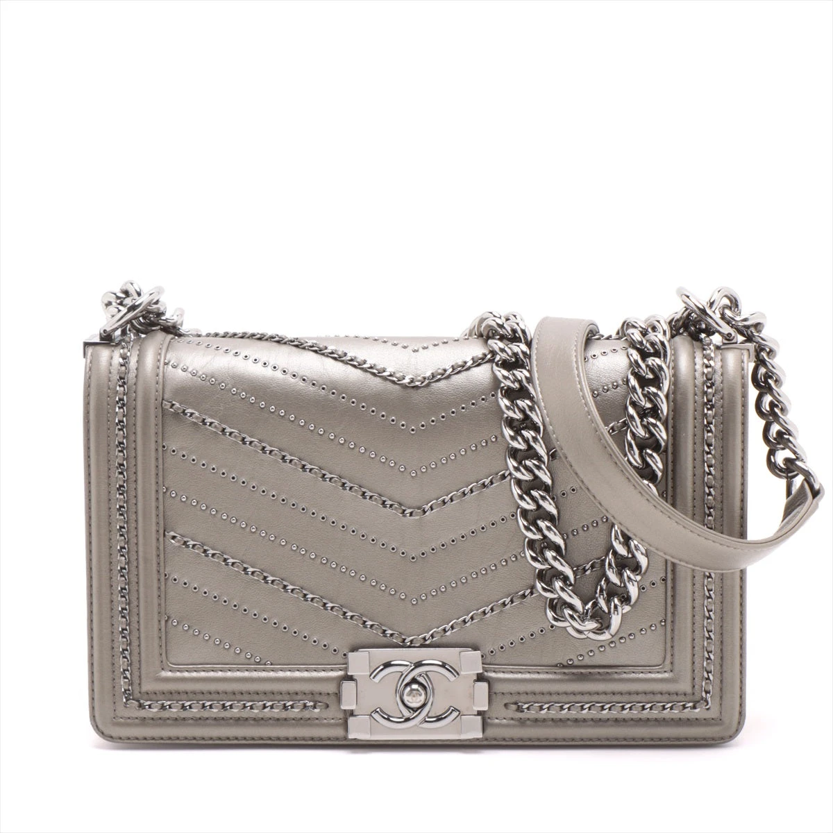 シャネル　ボーイ　シェブロン　シルバー金具 シャネルボーイシェブロンシルバー金具