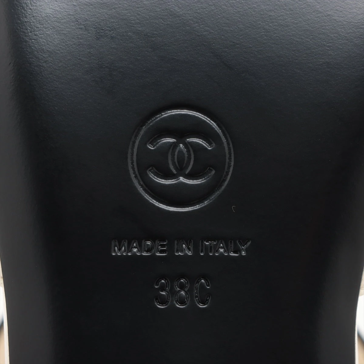 CHANEL パテント　ロゴベルト　お値下げ中 CHANEL パテント ロゴベルト お値下げ中