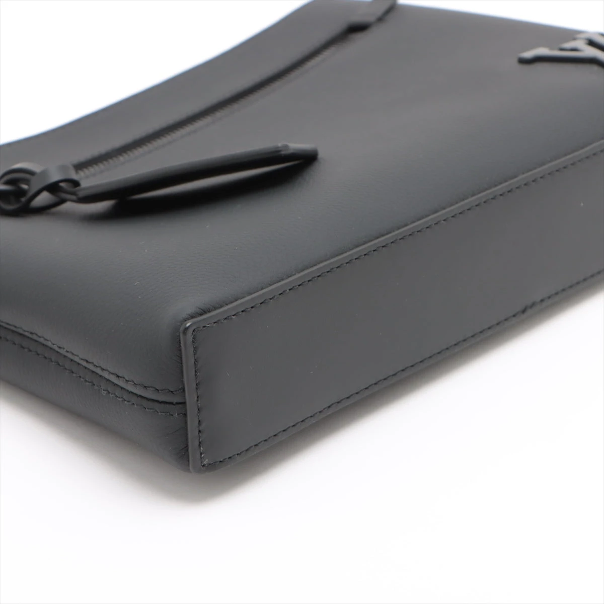 ヴィトン LVアエログラム ポシェット・IPAD M69837 A2401981｜中古 