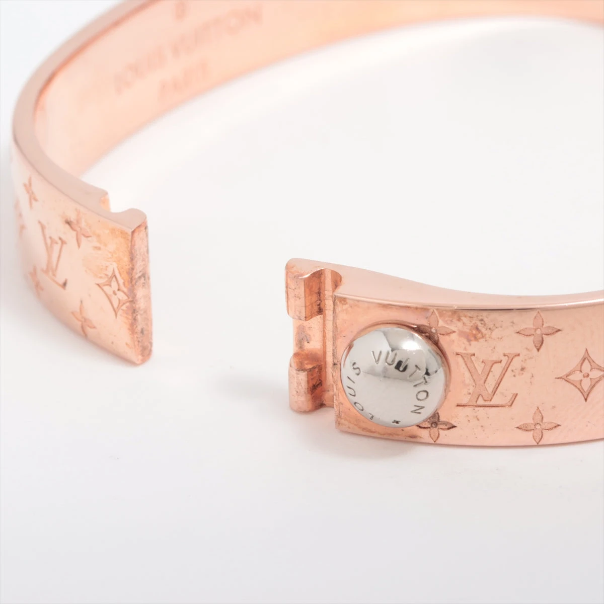 Louis Vuitton　ブレスレット　カフ・ナノグラム　　ピンクゴールド カフ・ナノグラム S00｜ルイ・ヴィトン 公式サイト - M00254