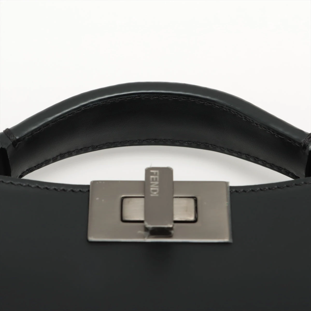 フェンディ ピーカブー アイシーユー スモール レザー 2WAY