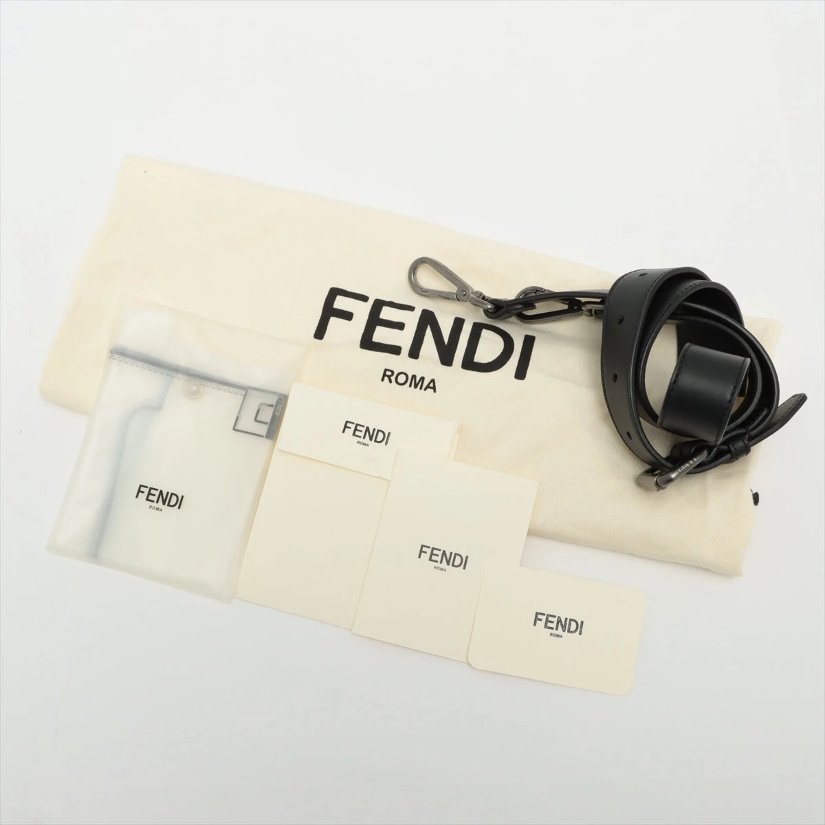 フェンディ ピーカブー アイシーユー スモール レザー 2WAY