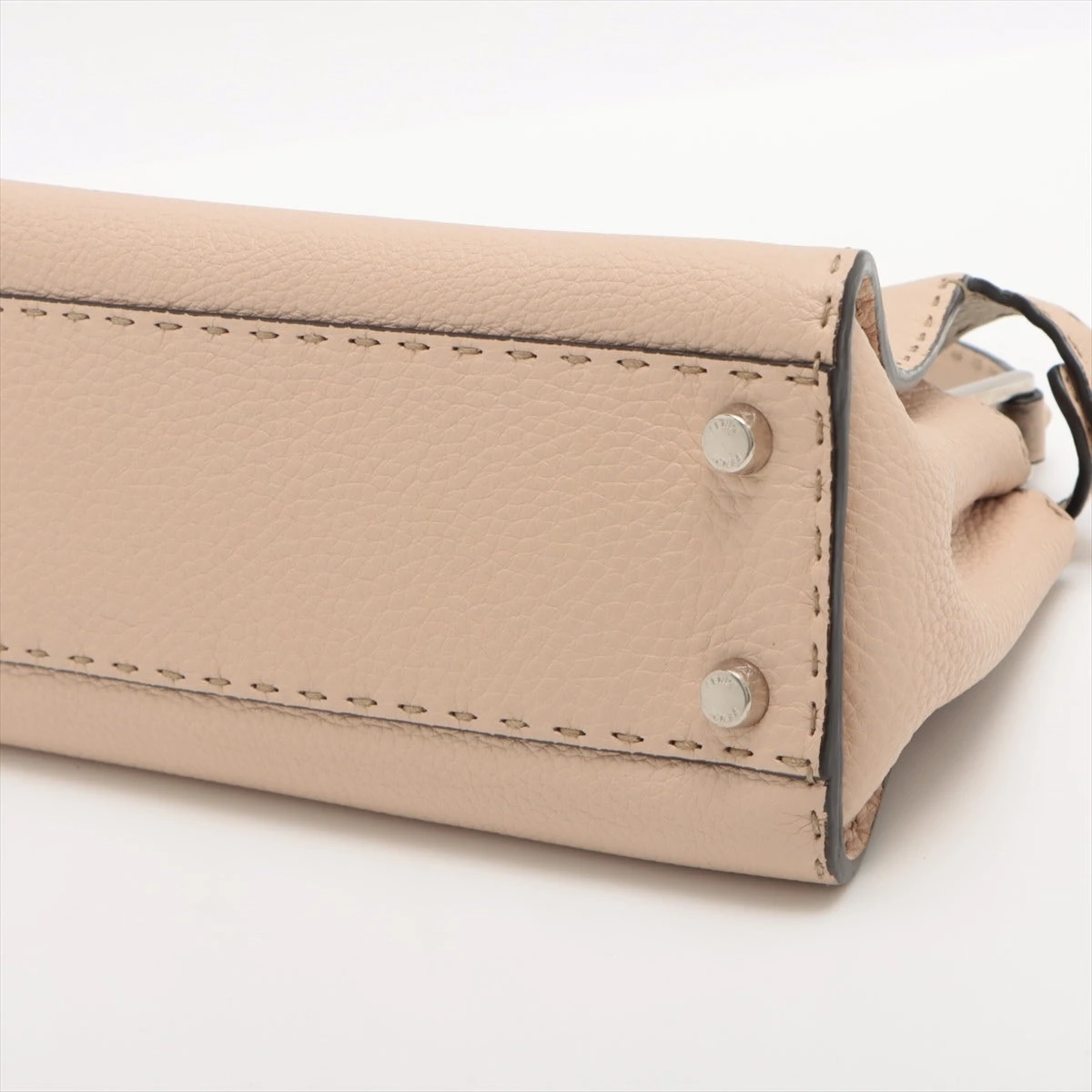 フェンディ ピーカブーエッセンシャリー セレリア レザー 2WAY