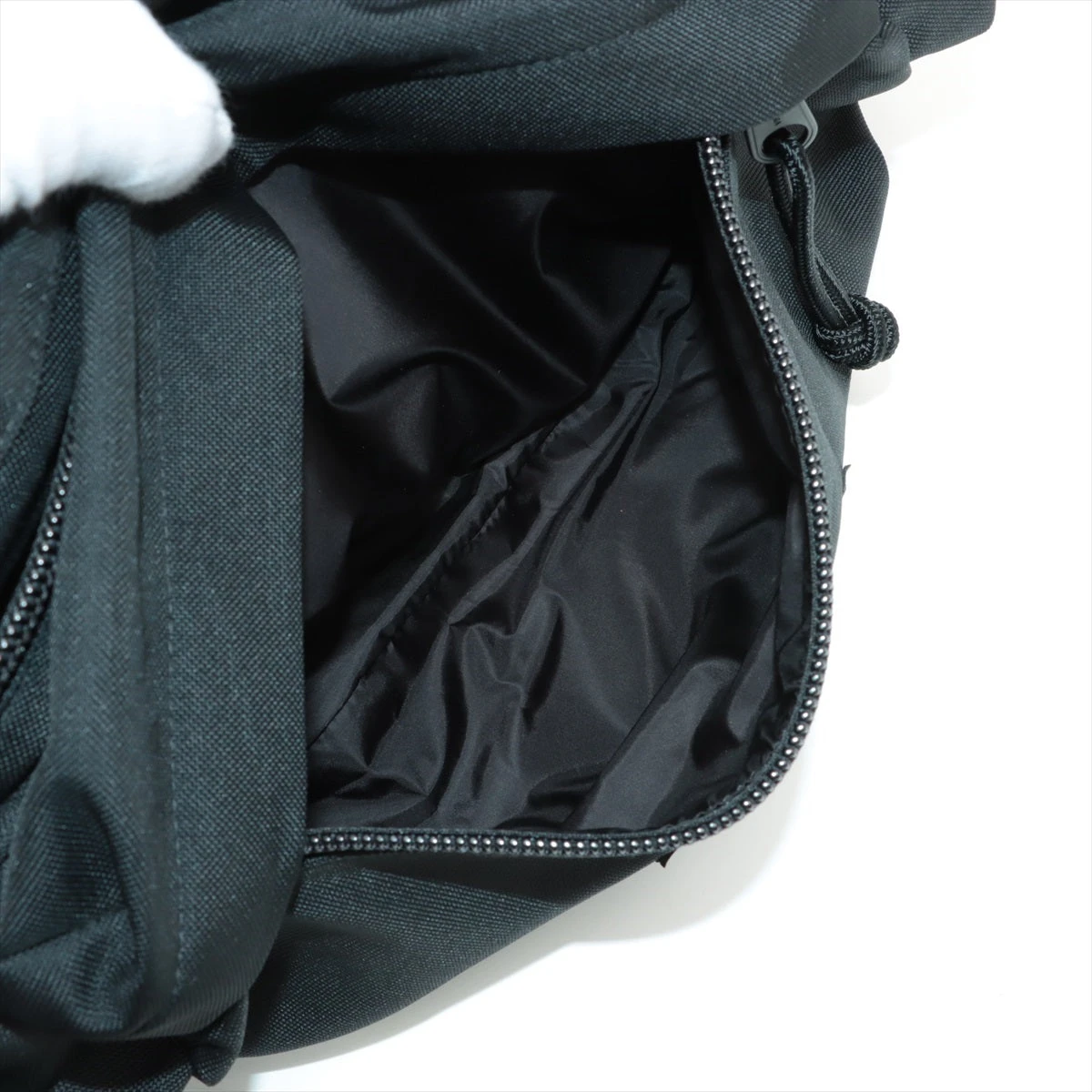 Balenciaga ボディバッグ 黒 ナイロン BALENCIAGA ボディバッグ 黒 ショルダーバッグ