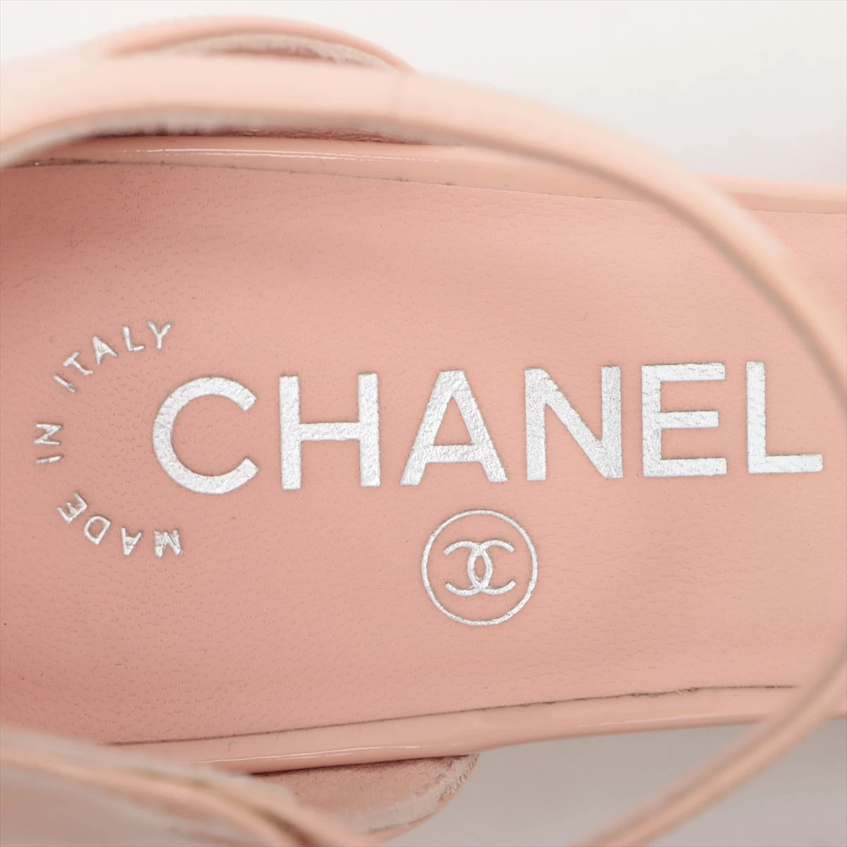 CHANEL★シャネル・パテントレザー メタルココマーク パンプス(37.5) CHANEL - シャネル CHANEL パンプス オープントゥ ヒール ココ
