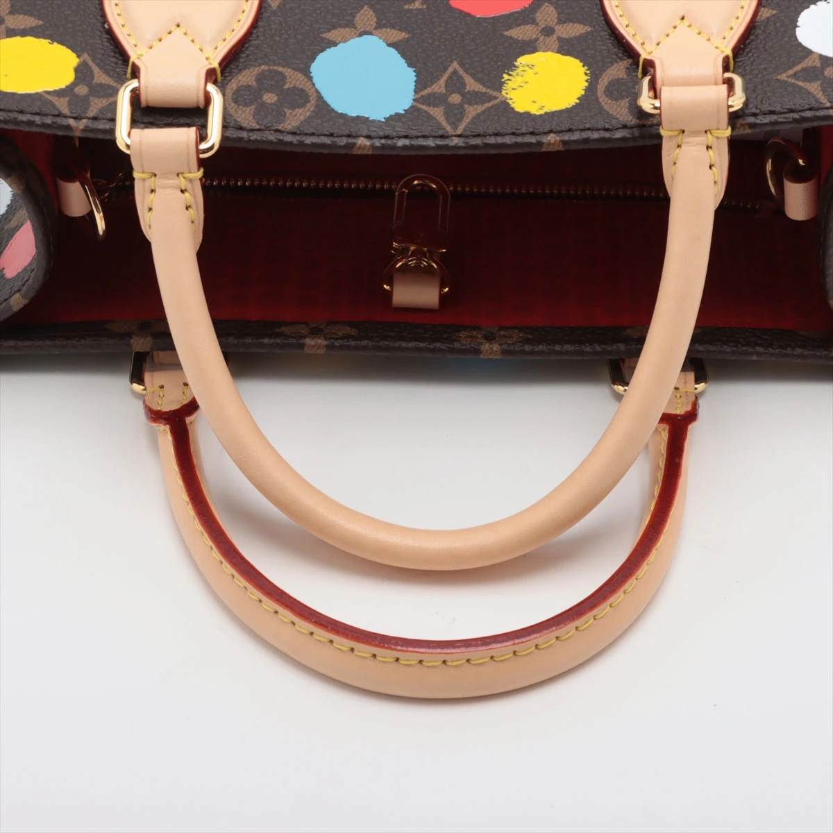 Louis Vuitton オンザゴーPM ルイヴィトン 草間彌生 M46380 LOUIS VUITTON 新品同様 LV ルイヴィトン モノグラム オンザゴー