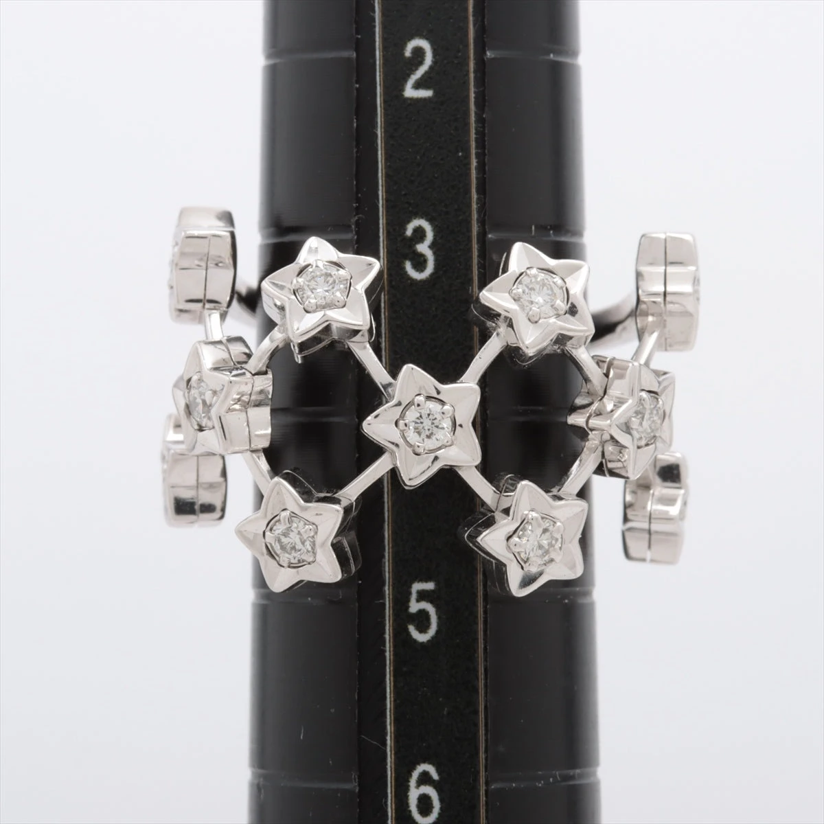 シャネルのファインジュエリー「コメット コレクション」に新作が登場