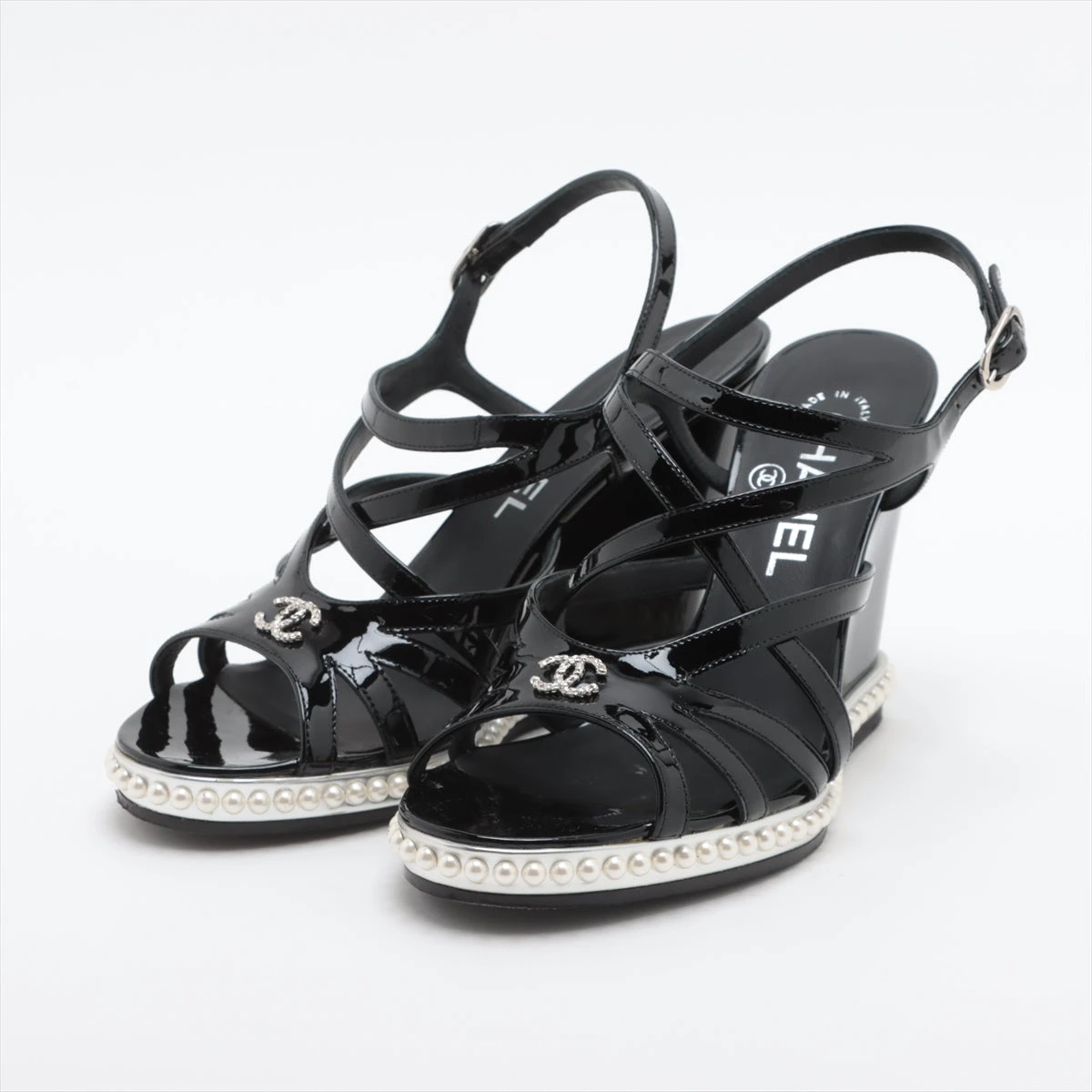 CHANEL パテント ココマーク サンダル ブラック ウェッジソール CHANEL パテント ココマーク サンダル ブラック ウェッジソール