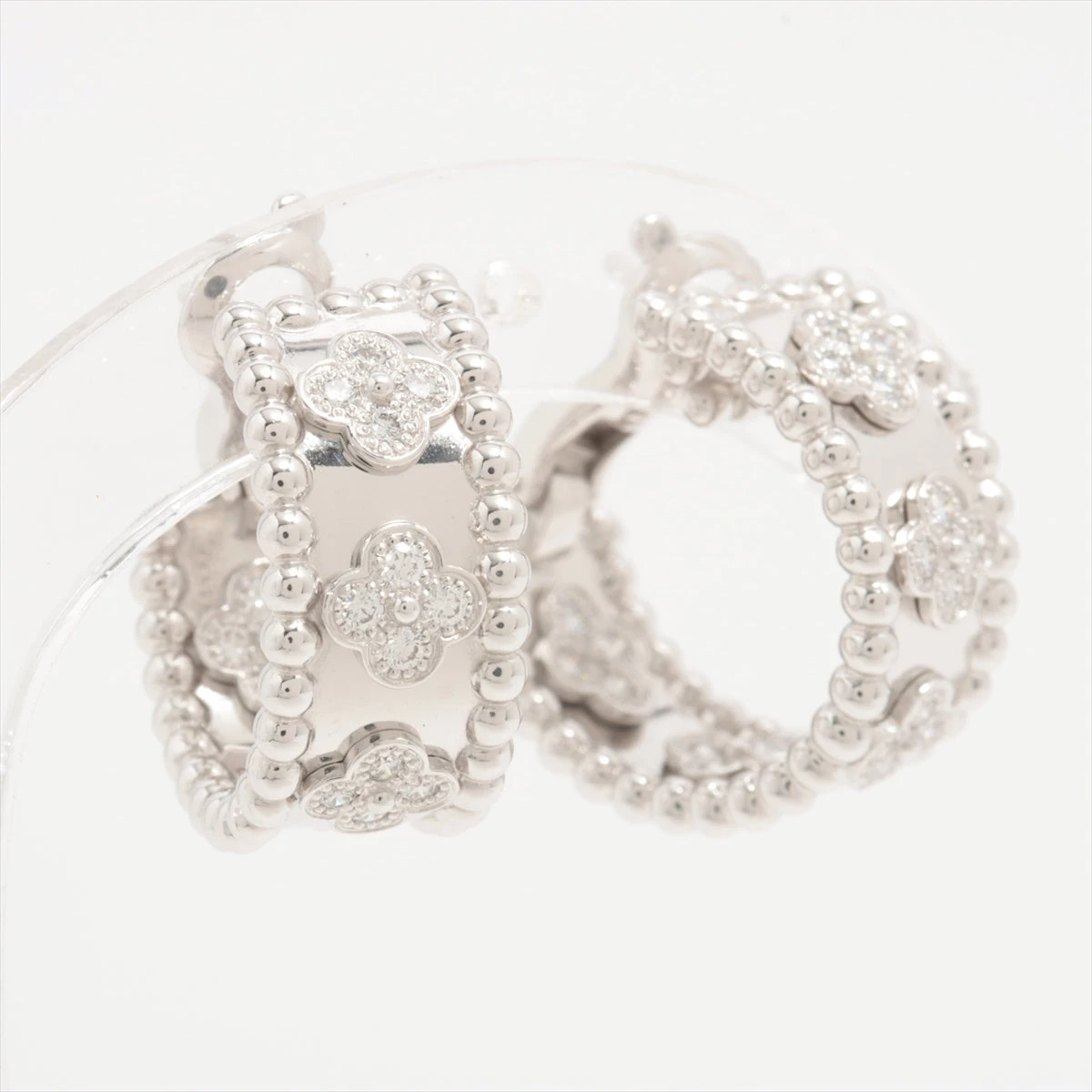 ヴァンクリーフ&アーペル ペルレ クローバー ダイヤ ピアス 750