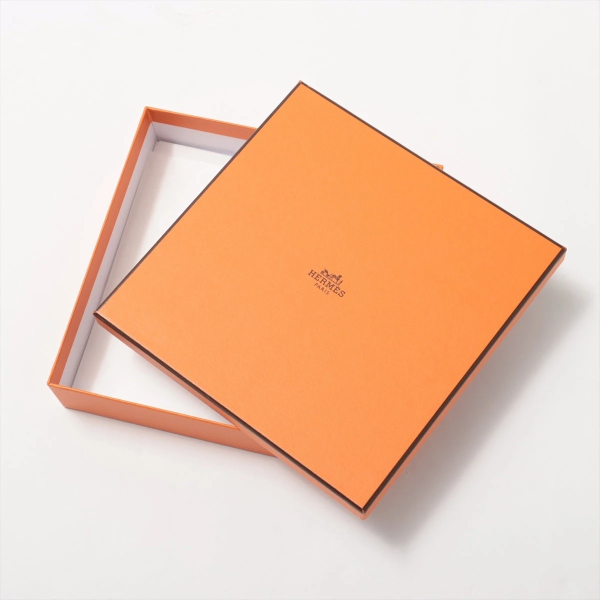 売り切り価格❗️HERMES♡BRIDES & GALA♡カレ70♡美品 HERMES】新作 可愛い☆カレ70 Brides de Gala Bandana a Pois