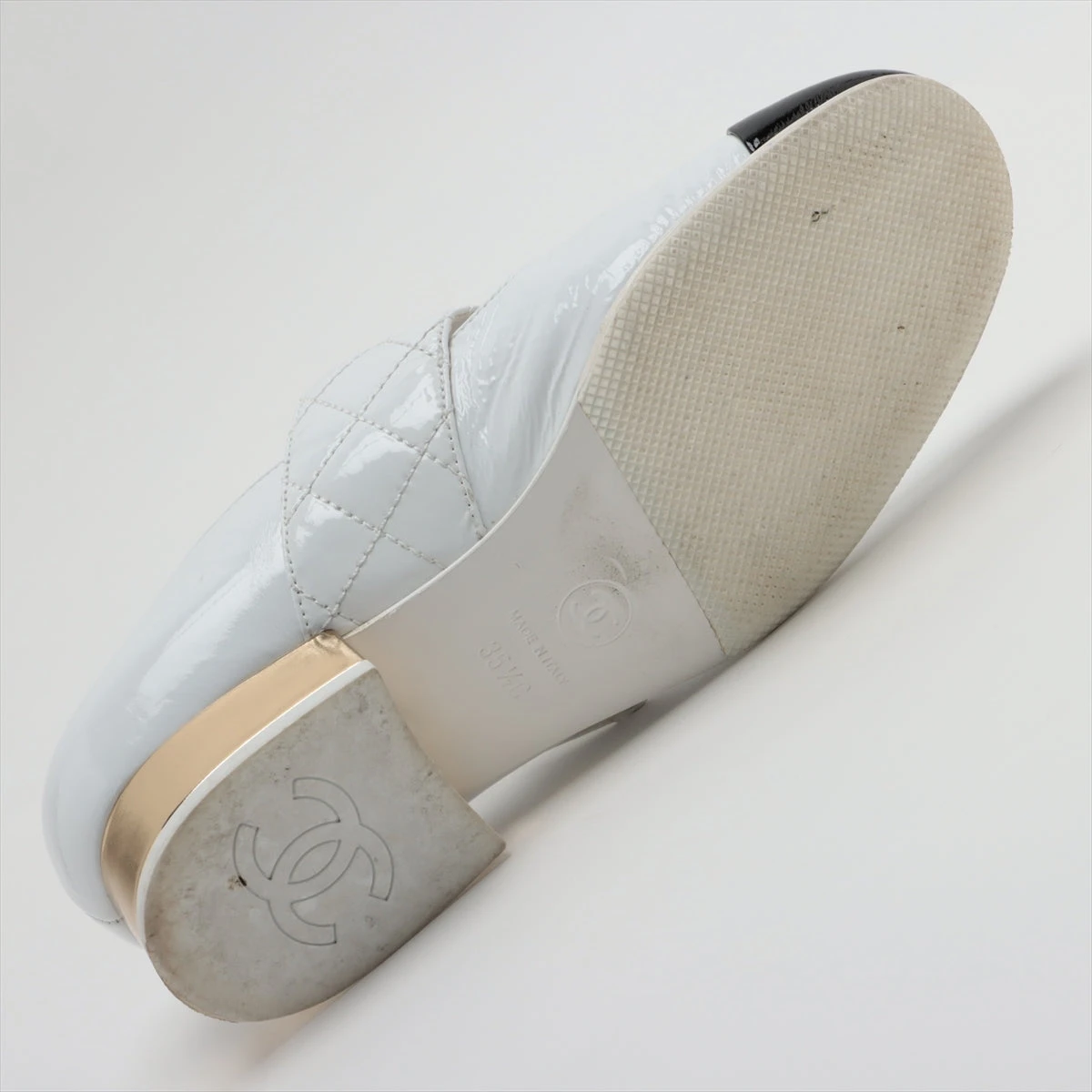 CHANEL シャネル ココマーク パテント パンプス CHANEL - シャネル CHANEL ココマーク パンプス 靴 レザー