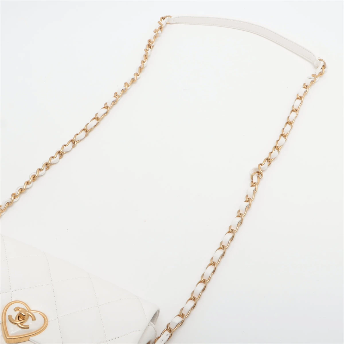 シャネル マトラッセ レザー チェーンショルダーバッグ ハート  