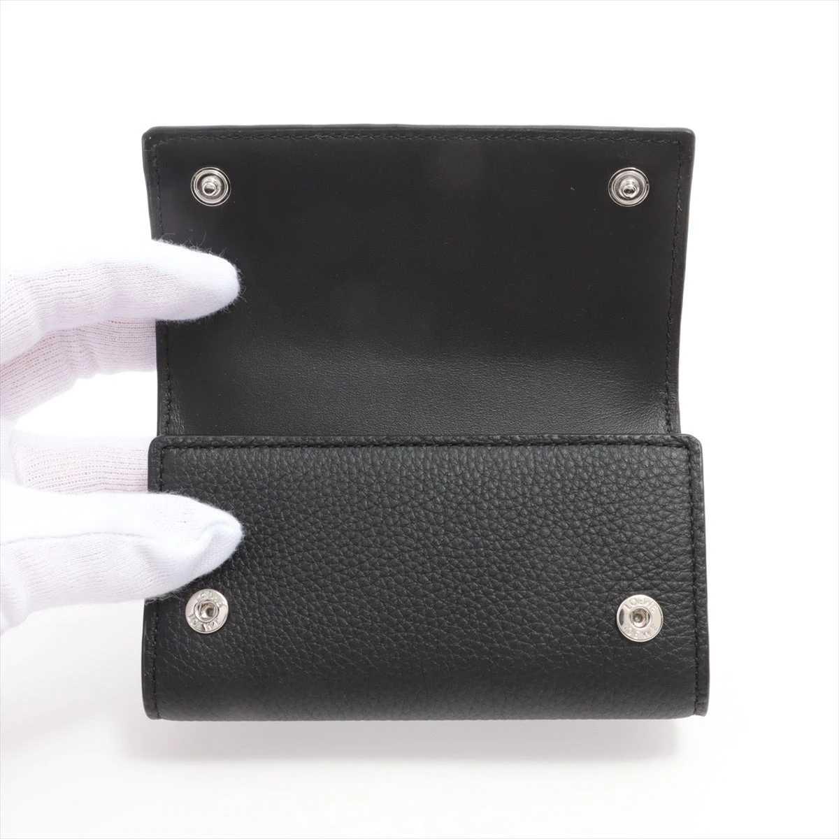 【新品美品】LOEWE ブラック レザー アナグラムキーケース ロエベ アナグラム レザー キーケース ブラック A2438218｜中古