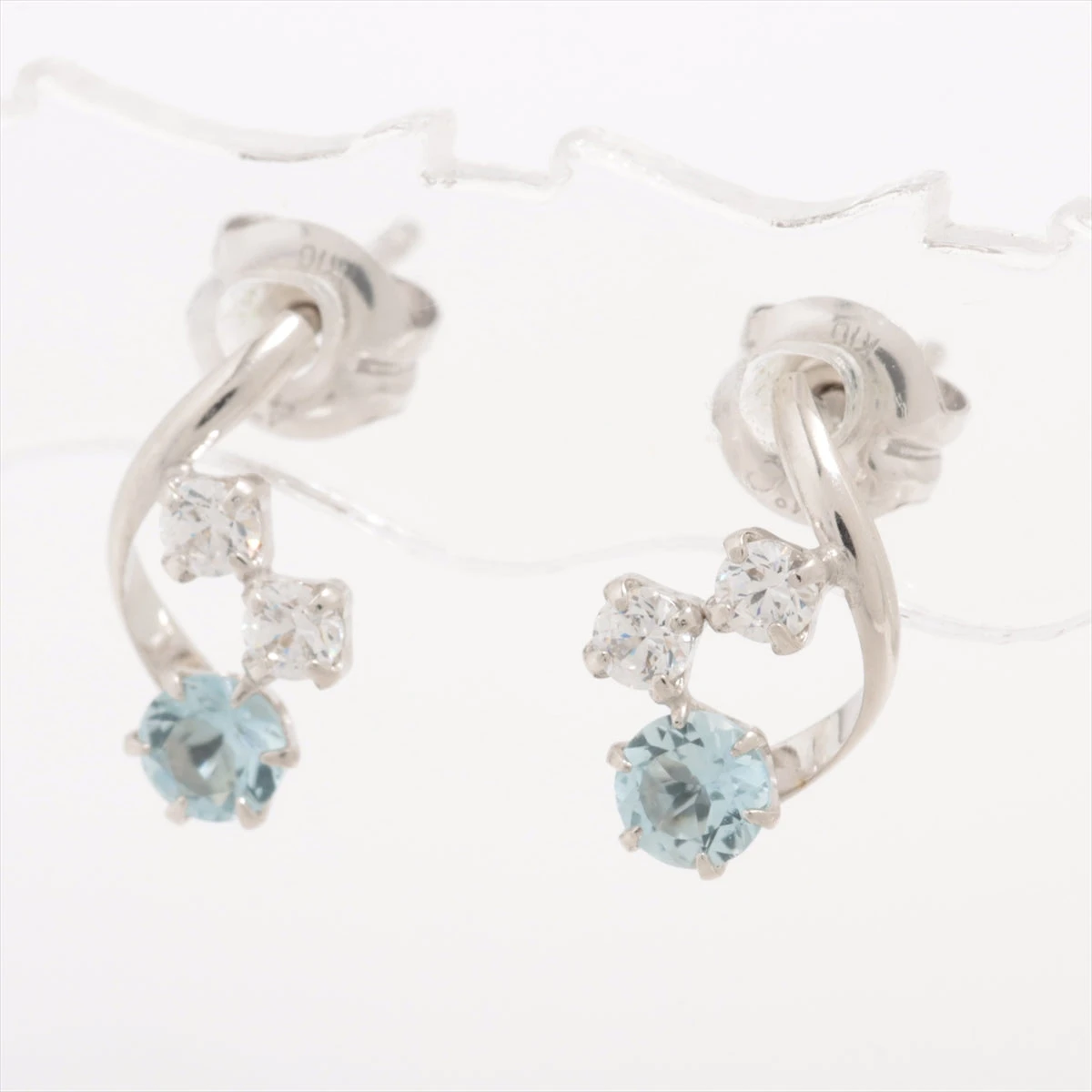 お値下げ不可【美品】4℃K10 WGピアス　 アクアマリンキュービックジルコニア 4℃ アクアマリン キュービックジルコニア ピアス K10(WG) 0.6g
