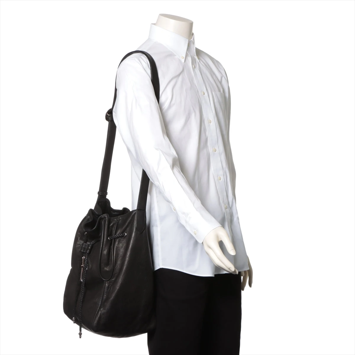 クロムハーツ　ジリアン　巾着　ショルダーバッグ　ブラック　レザー　クロス クロムハーツ ジリアン 巾着 ショルダーバッグ ブラック レザー