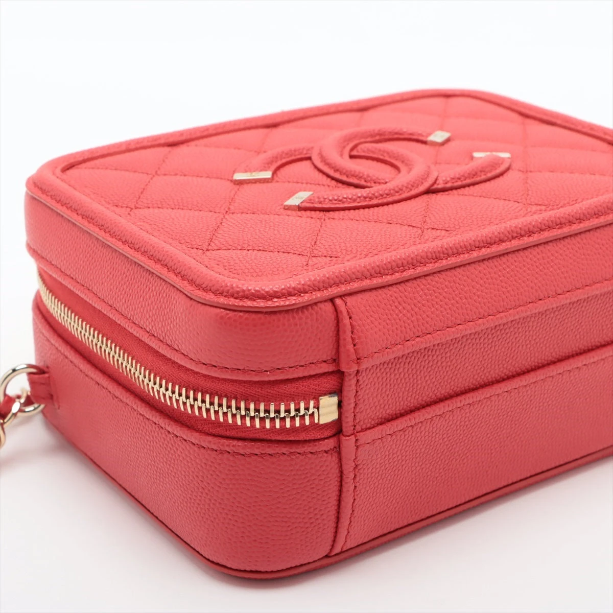 美品 CHANEL シャネル キャビアスキン ポーチ ゴールド金具 レッド キャビアスキン レッド ポーチ|古い買取実績|キズ・汚れ