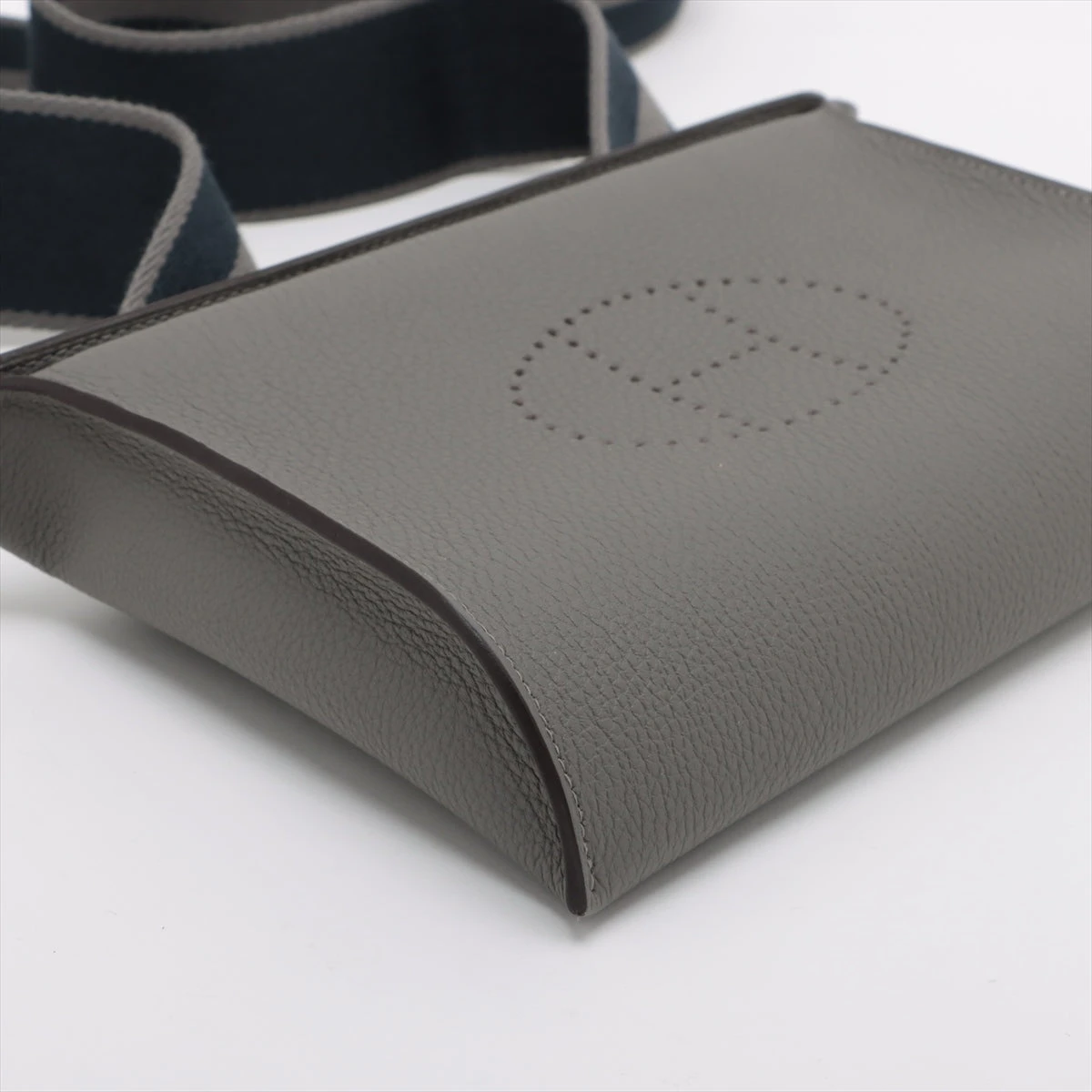 美品♡ エルメス　ヴィドポッシュ　箱のみ　空箱　巾着 eb・a・gos[エバゴス]キャンバス・カゴポケット付きトート 15516