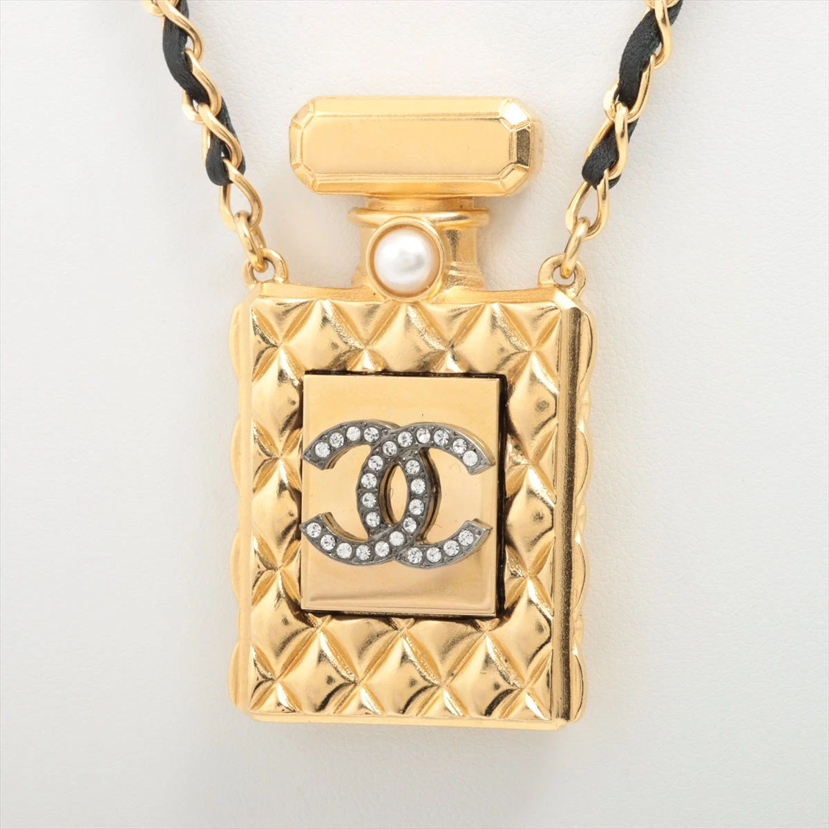 シャネル ココマーク F21V ネックレス GP×フェイクパール×革