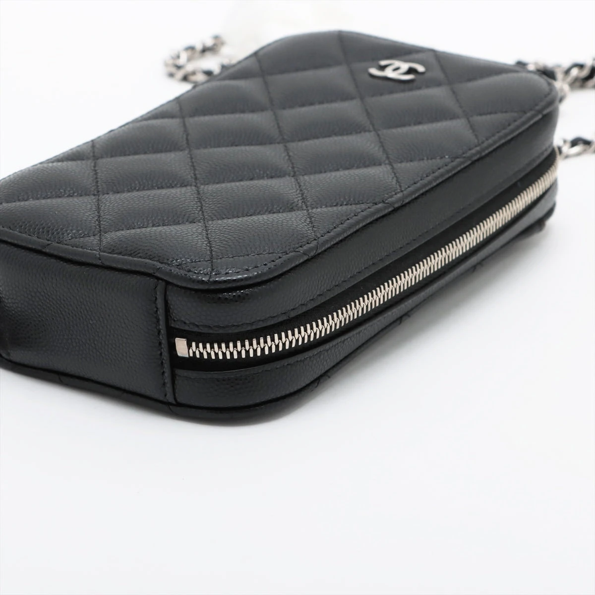 シャネル マトラッセ キャビアスキン チェーンショルダーバッグ