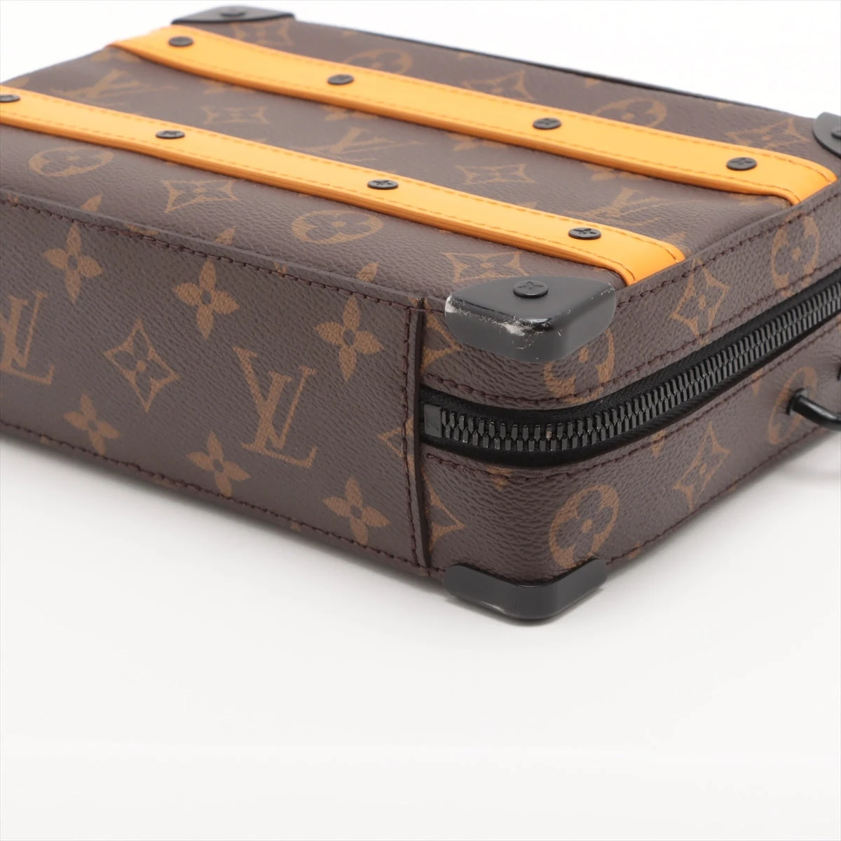 NR22　br3970tm【LOUIS VUITTON】ハンドルソフトトランク　モノグラムマカサー　M46264 ヴィトン モノグラム・マカサー ハンドル ソフトトランク M46689