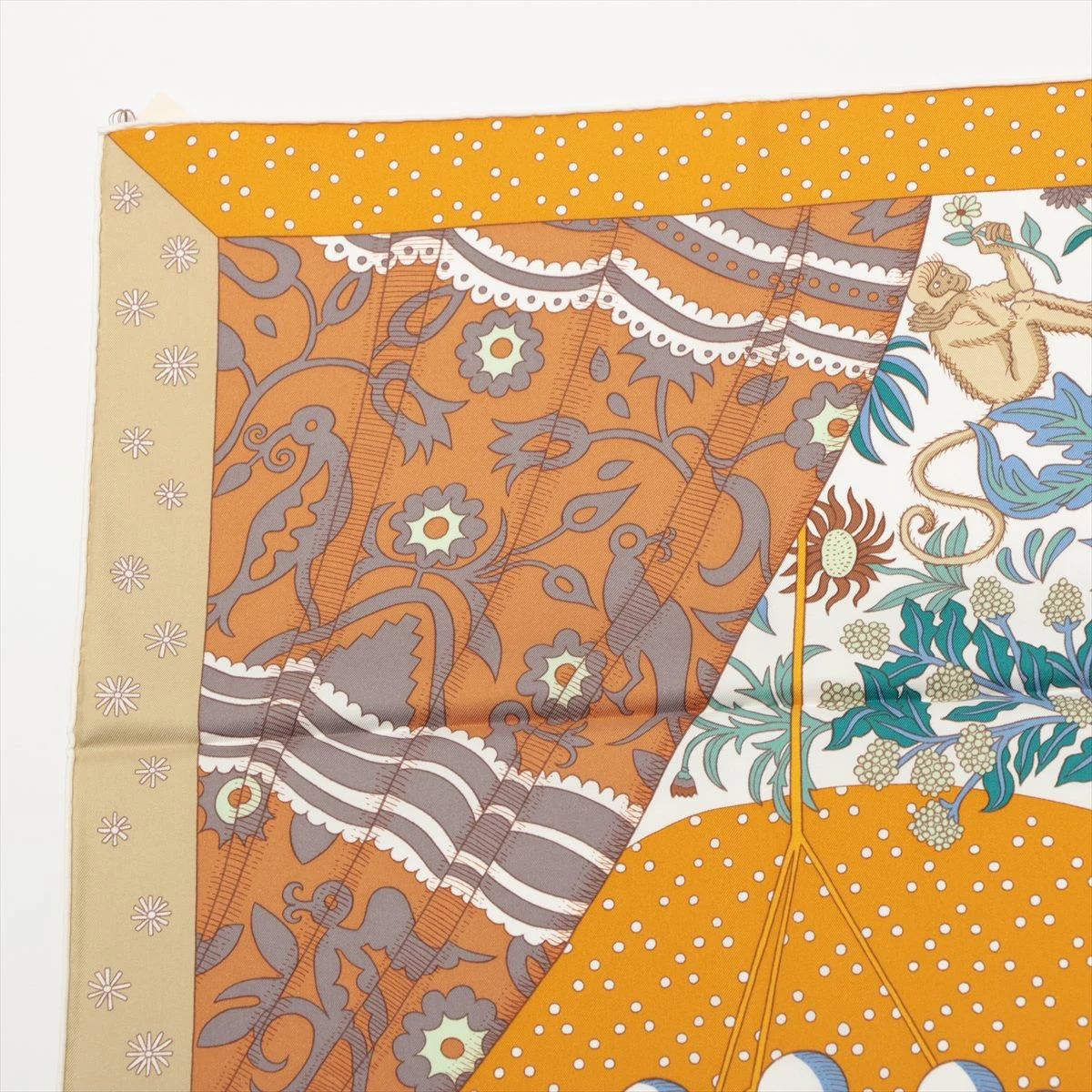 フランス発☆HERMES☆ エレガント♪ カレ 90 Le Premier Chant Le Premier Chant scarf 90 | Hermès Saudi Arabia