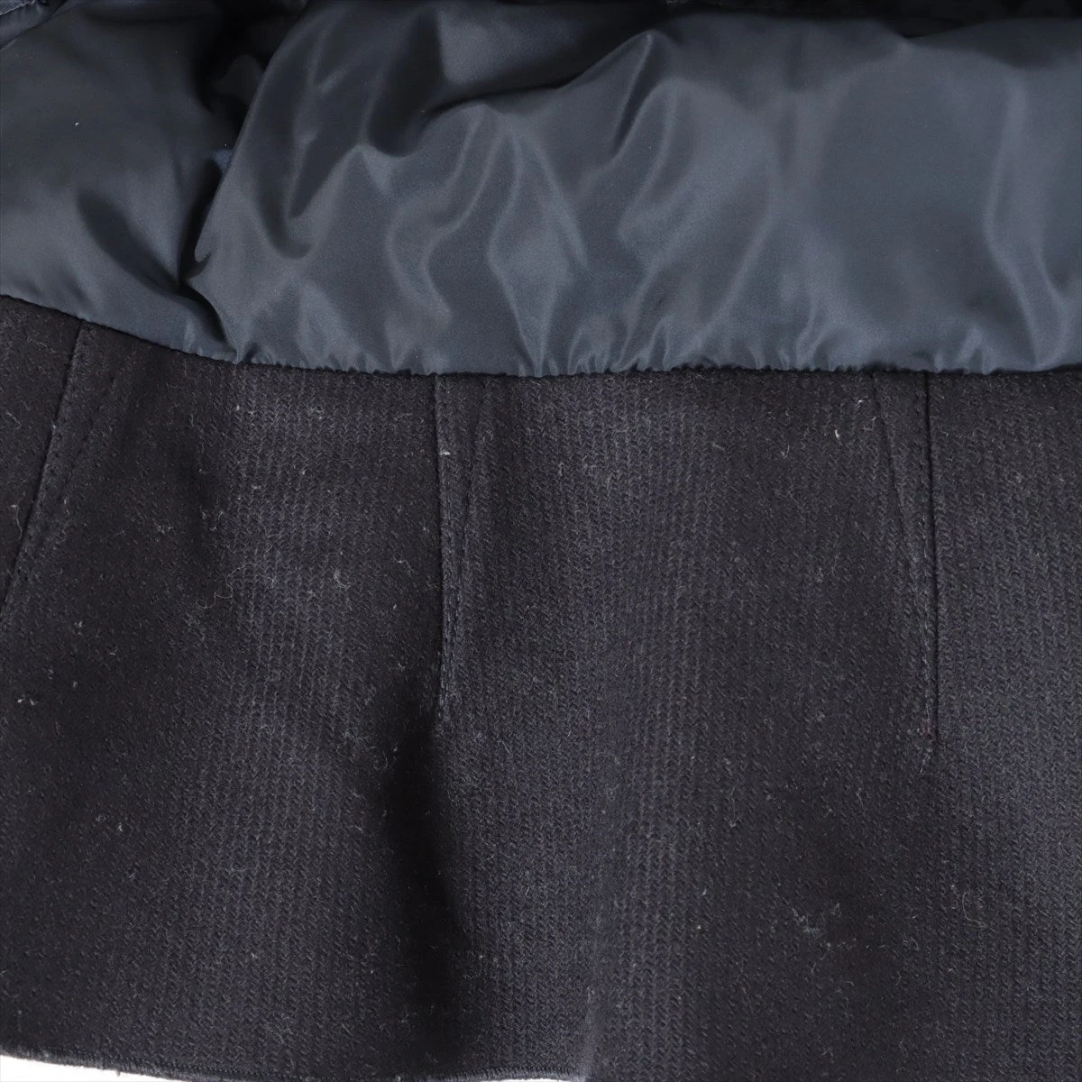 モンクレール NESEA ナイロン ダウンジャケット 2 ネイビー 袖裏、裾