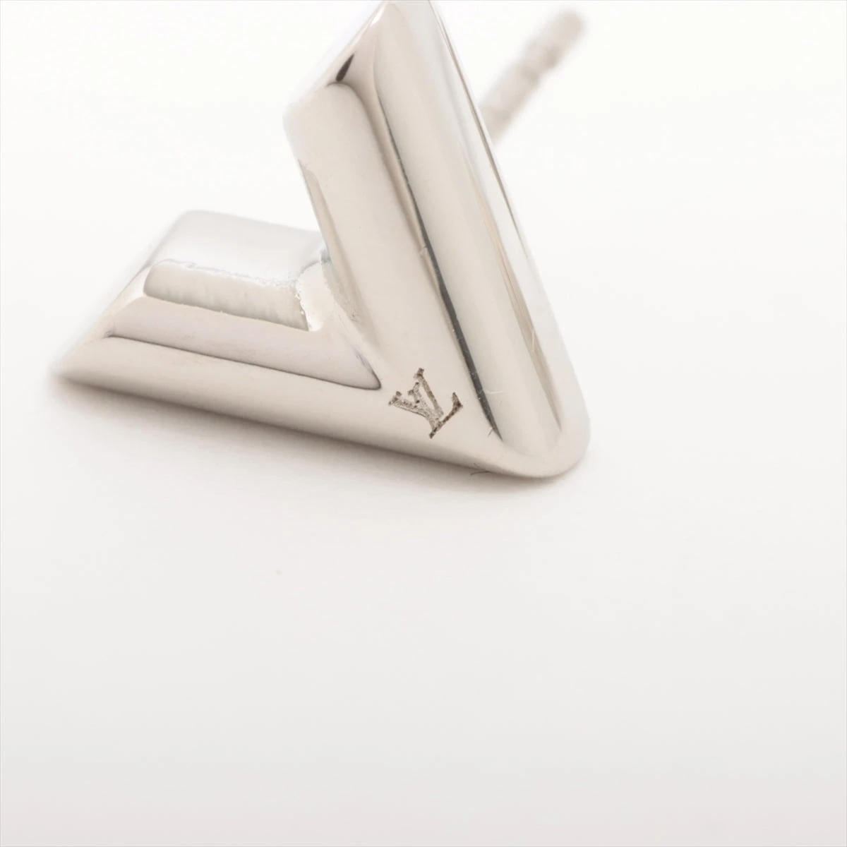 ヴィトン M63208 エセンシャル V LE1200 ピアス(両耳用) GP シルバー