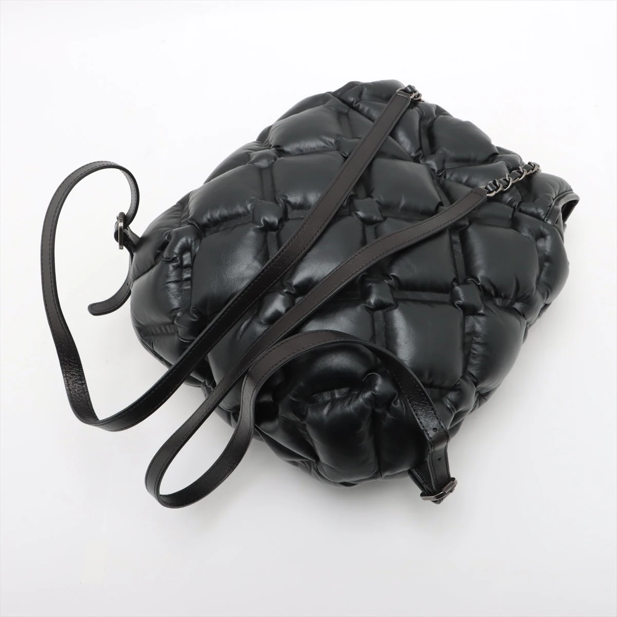 シャネル バブルキルト レザー リュック ブラック シルバー金具 23番台